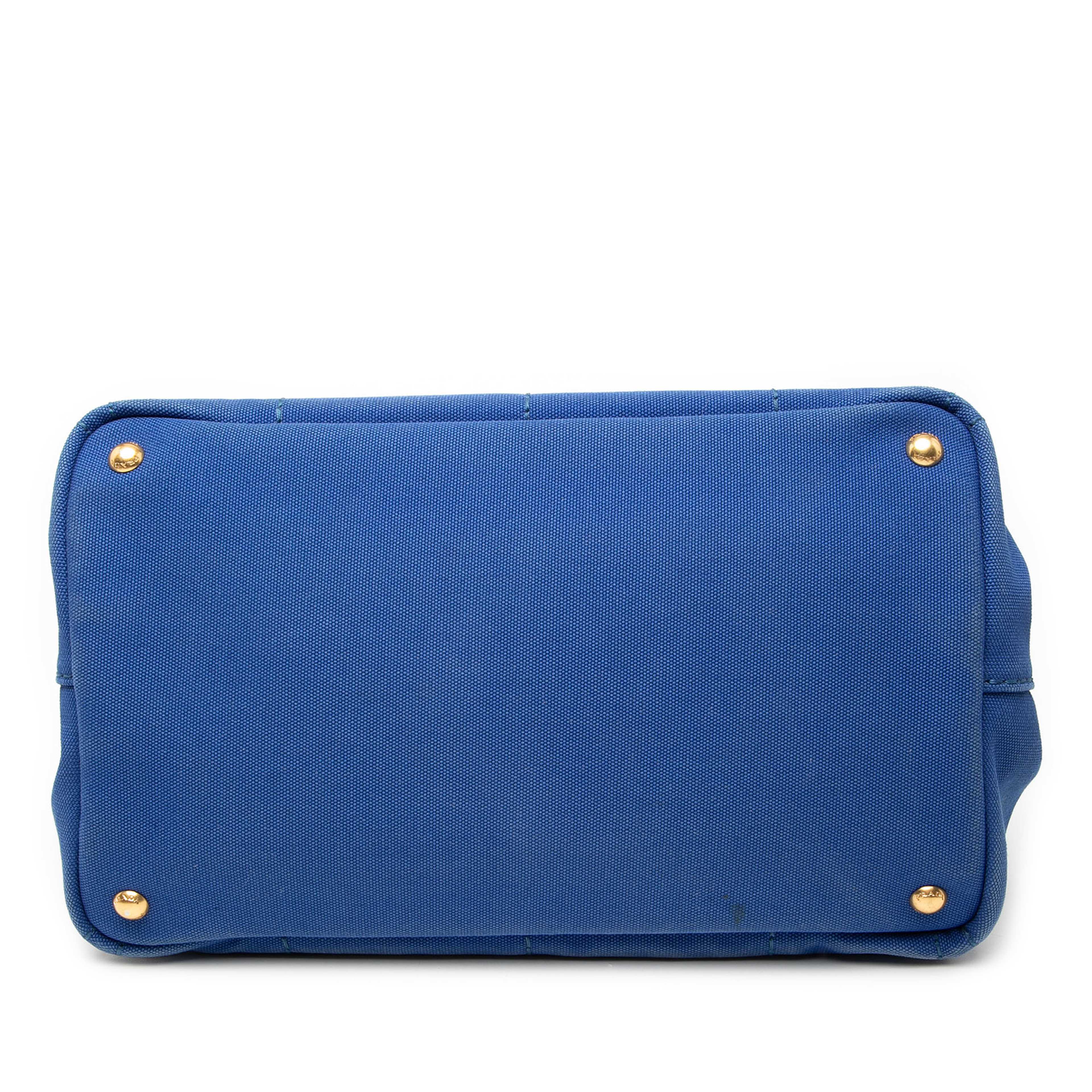 Prada Canvas Canapa Logo Satchel, från Luxclusif, i färgen blue. Klicka för att öppna bilden i stort format