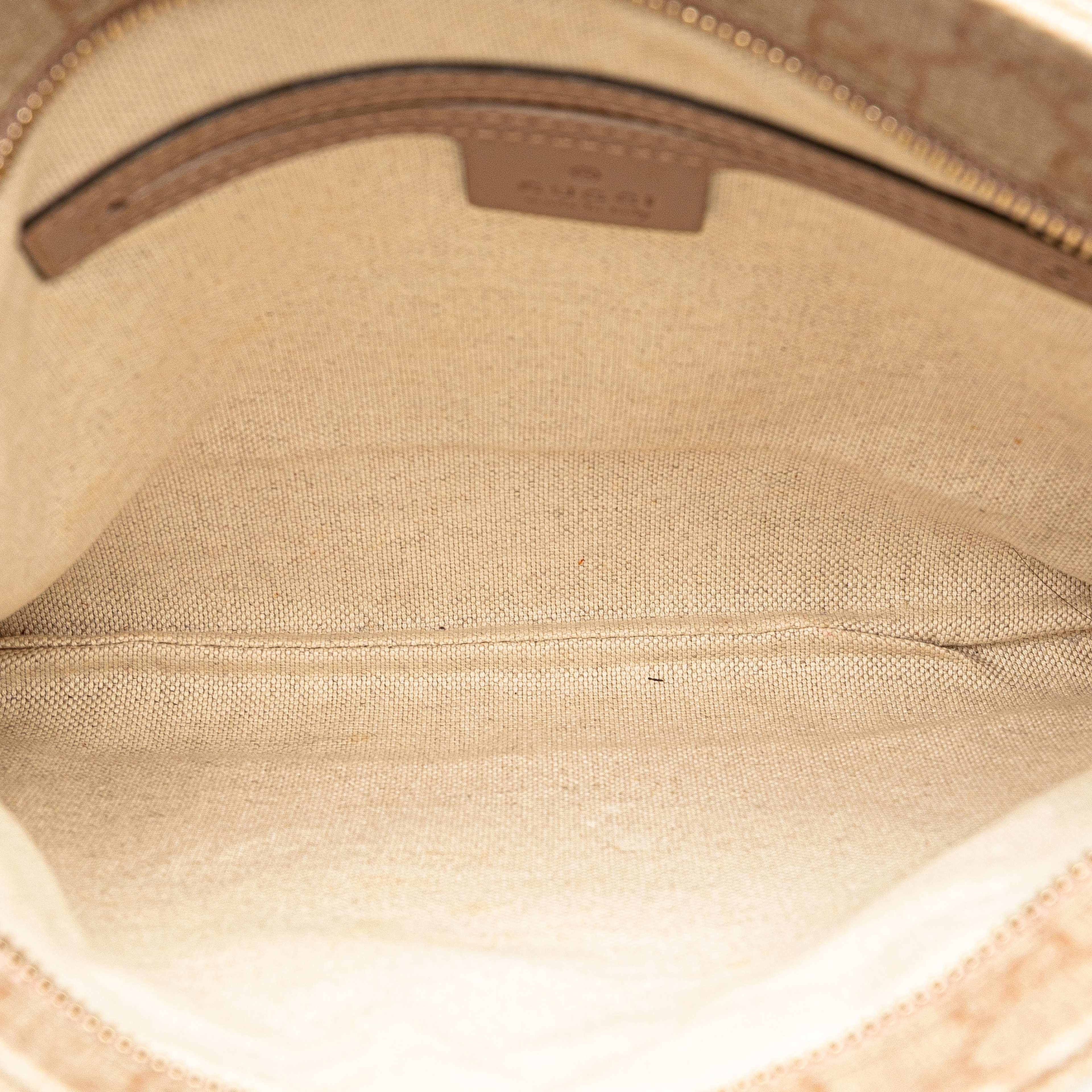 Gucci Gg Supreme Flat Messenger Bag