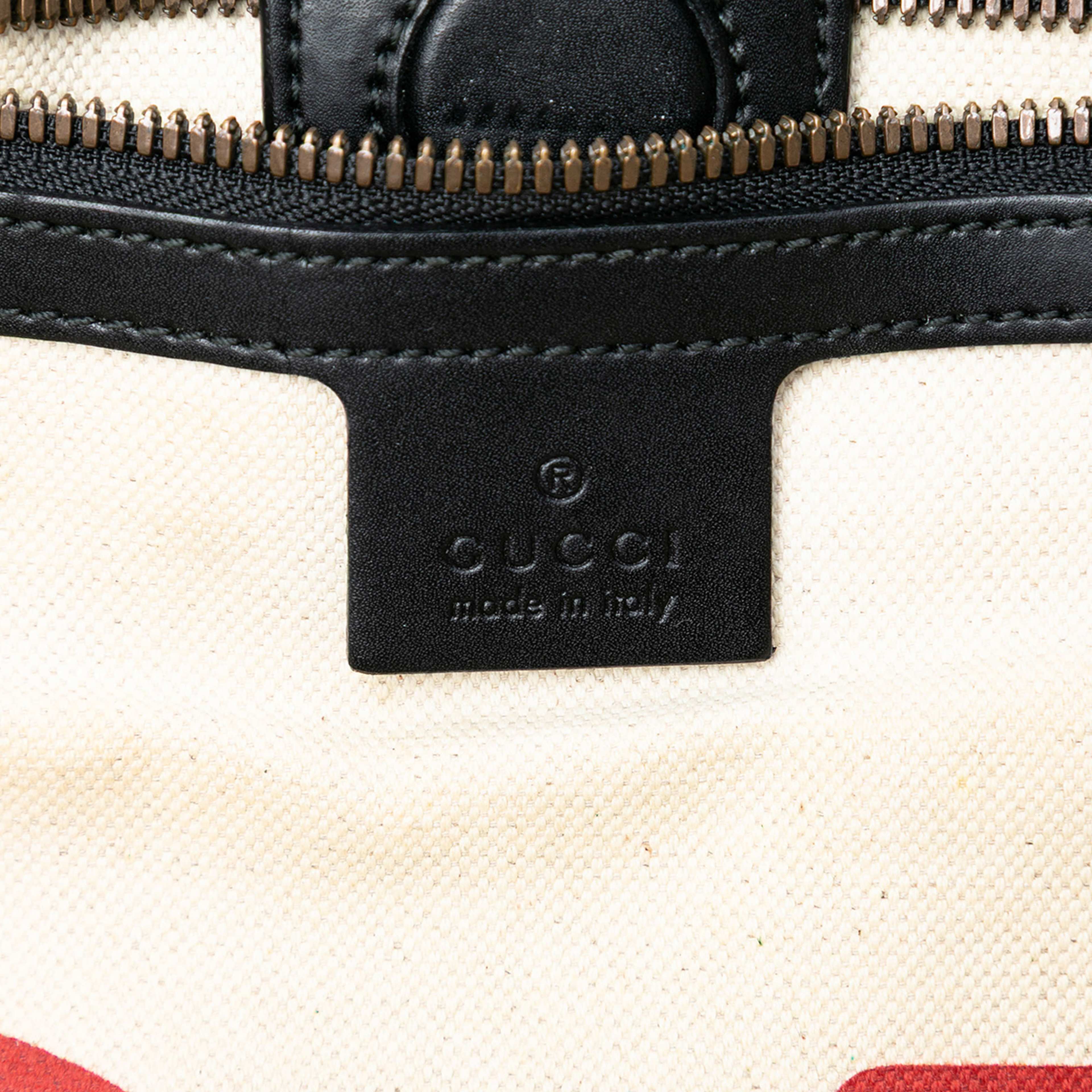 Gucci Gg Supreme Wolf Tote, från Luxclusif, i färgen beige. Klicka för att öppna bilden i stort format