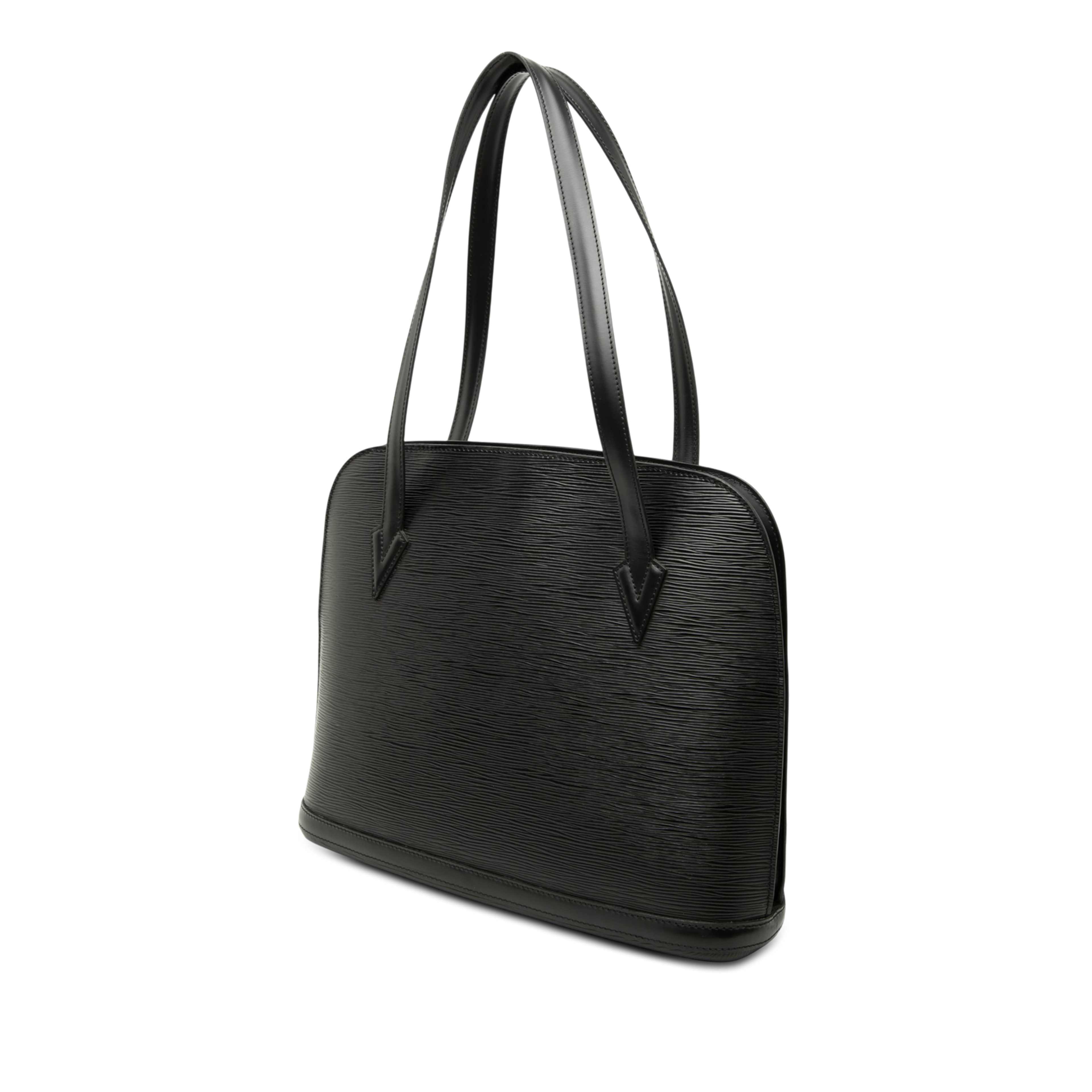 Louis Vuitton Epi Lussac, från Luxclusif, i färgen black. Klicka för att öppna bilden i stort format