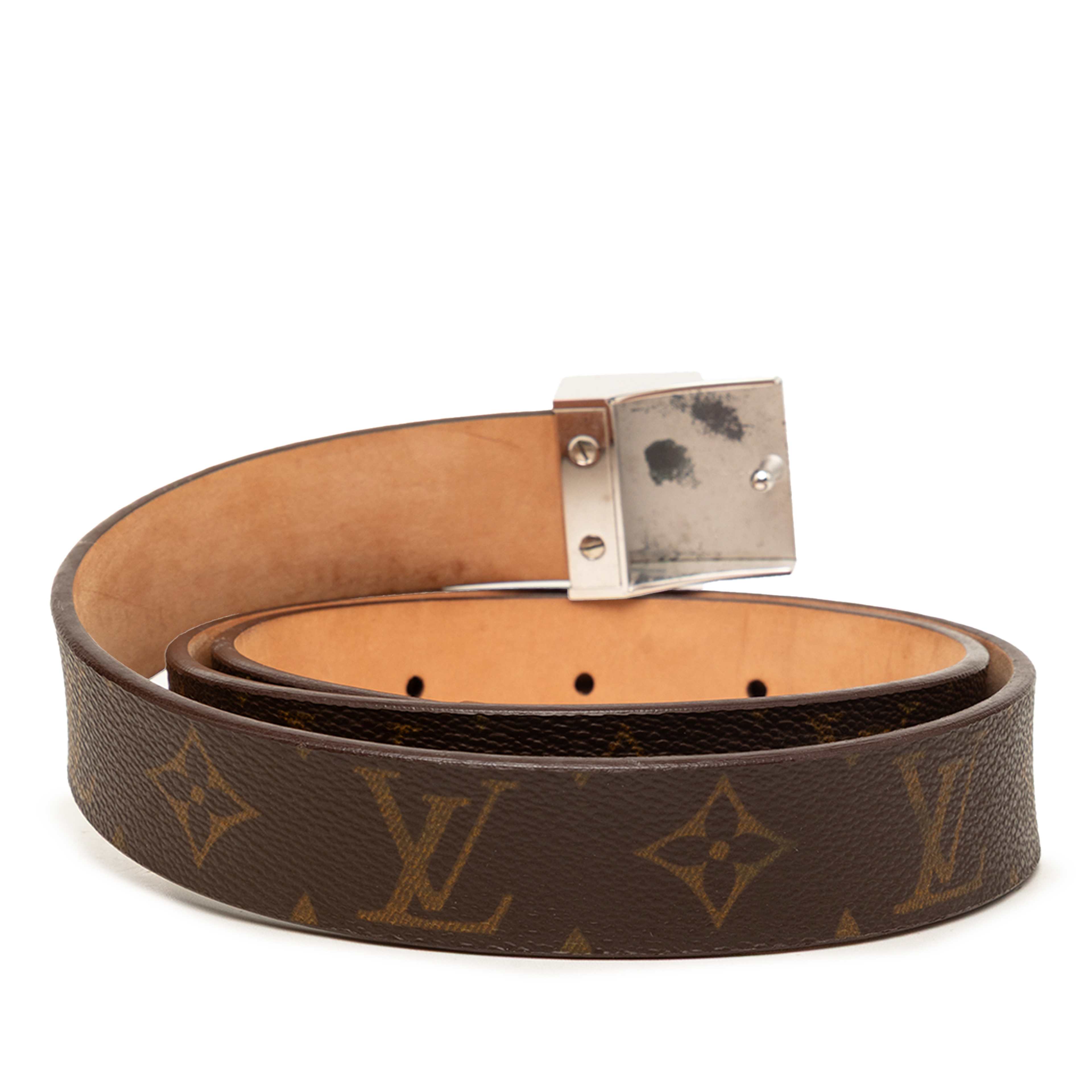 Louis Vuitton Monogram Carre Belt, från Luxclusif, i färgen brown. Klicka för att öppna bilden i stort format