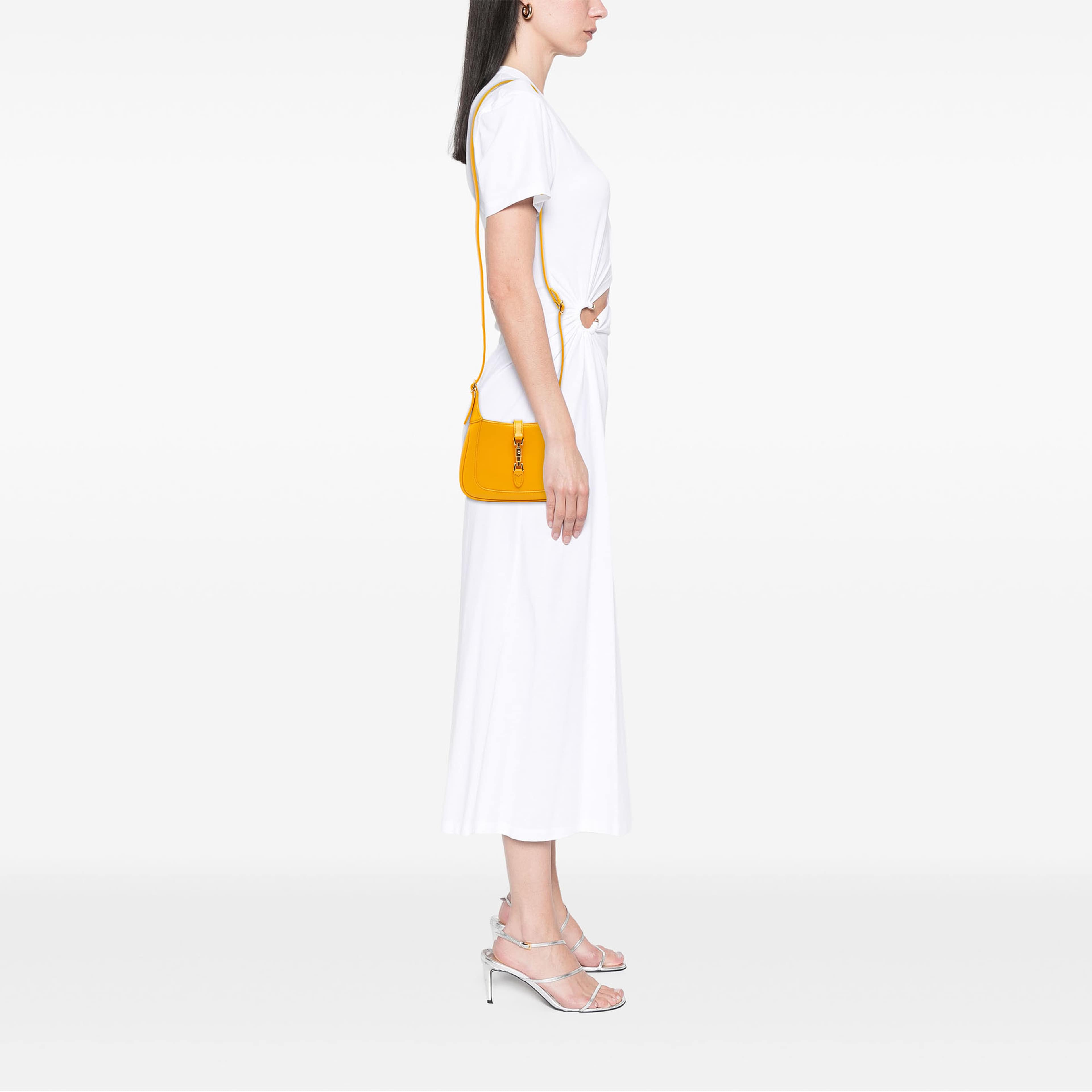 Gucci Mini Calfskin Jackie 1961 Crossbody, från Luxclusif, i färgen gul. Klicka för att öppna bilden i stort format