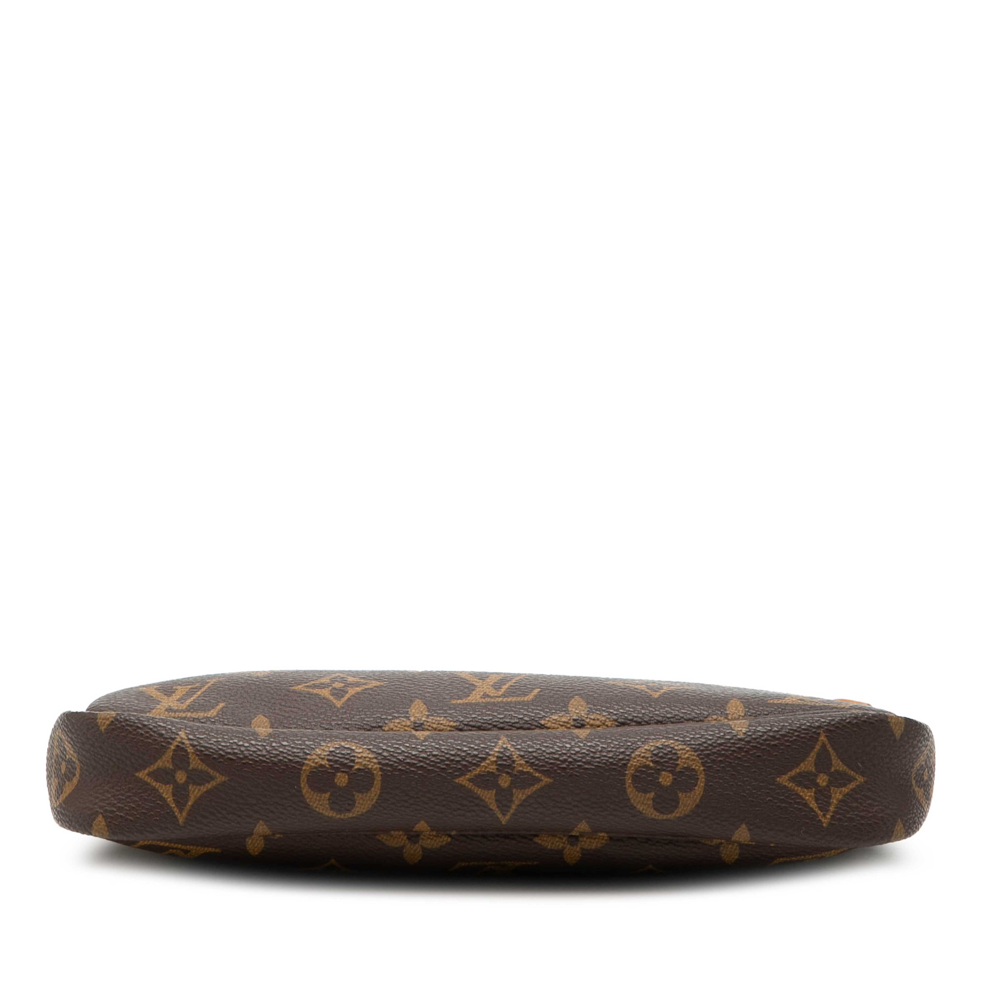 Louis Vuitton Monogram Pochette Accessoires, från Luxclusif, i färgen brown. Klicka för att öppna bilden i stort format