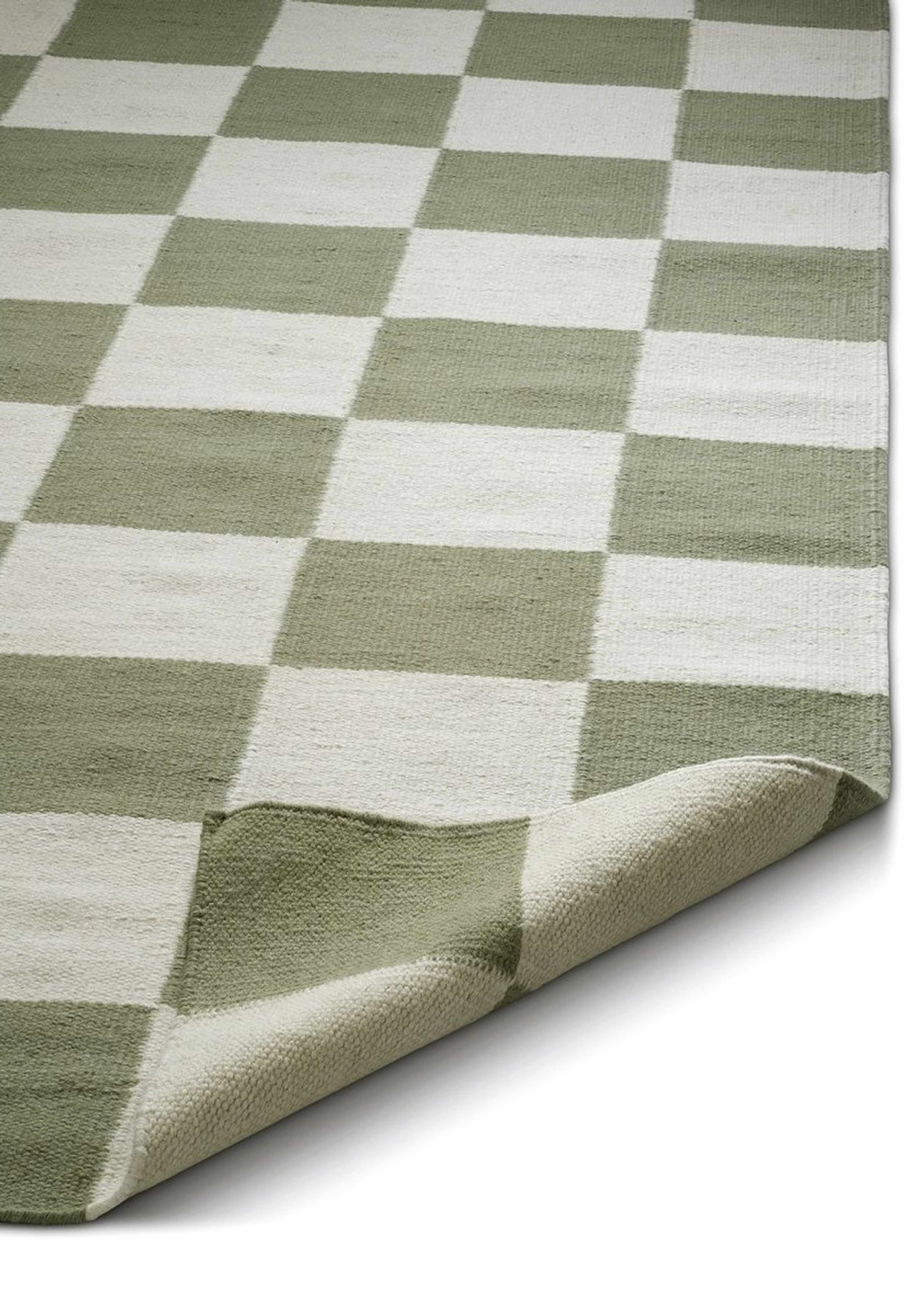 Matta Squares 170x230, från Classic Collection, i färgen vit/grön. Klicka för att öppna bilden i stort format