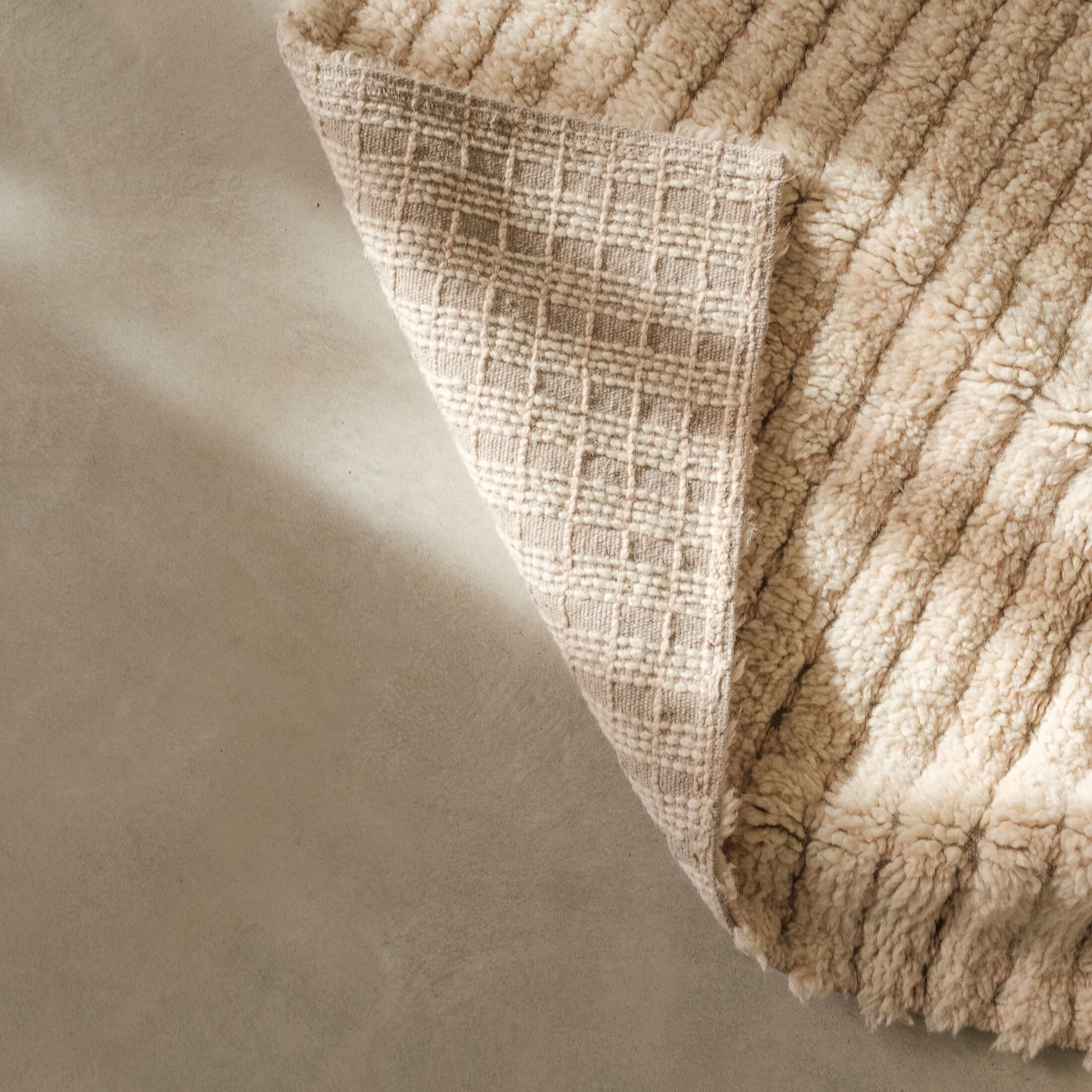 Ullmattanät, från LORENA CANALS, i färgen naturlig duk, naturlig, snäckskal. Klicka för att öppna bilden i stort format