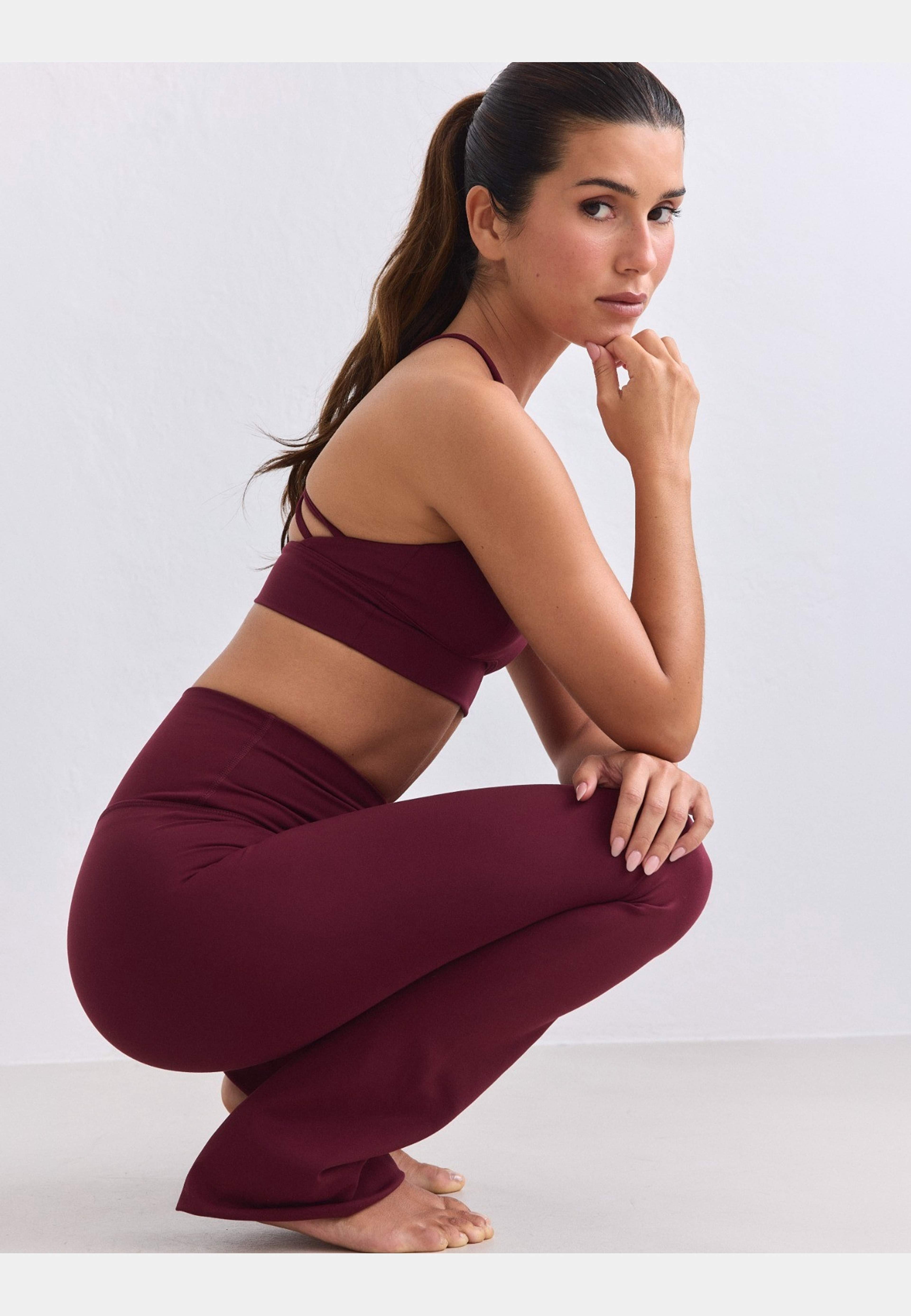 Sense Flare Tights, från aim'n, i färgen merlot. Klicka för att öppna bilden i stort format