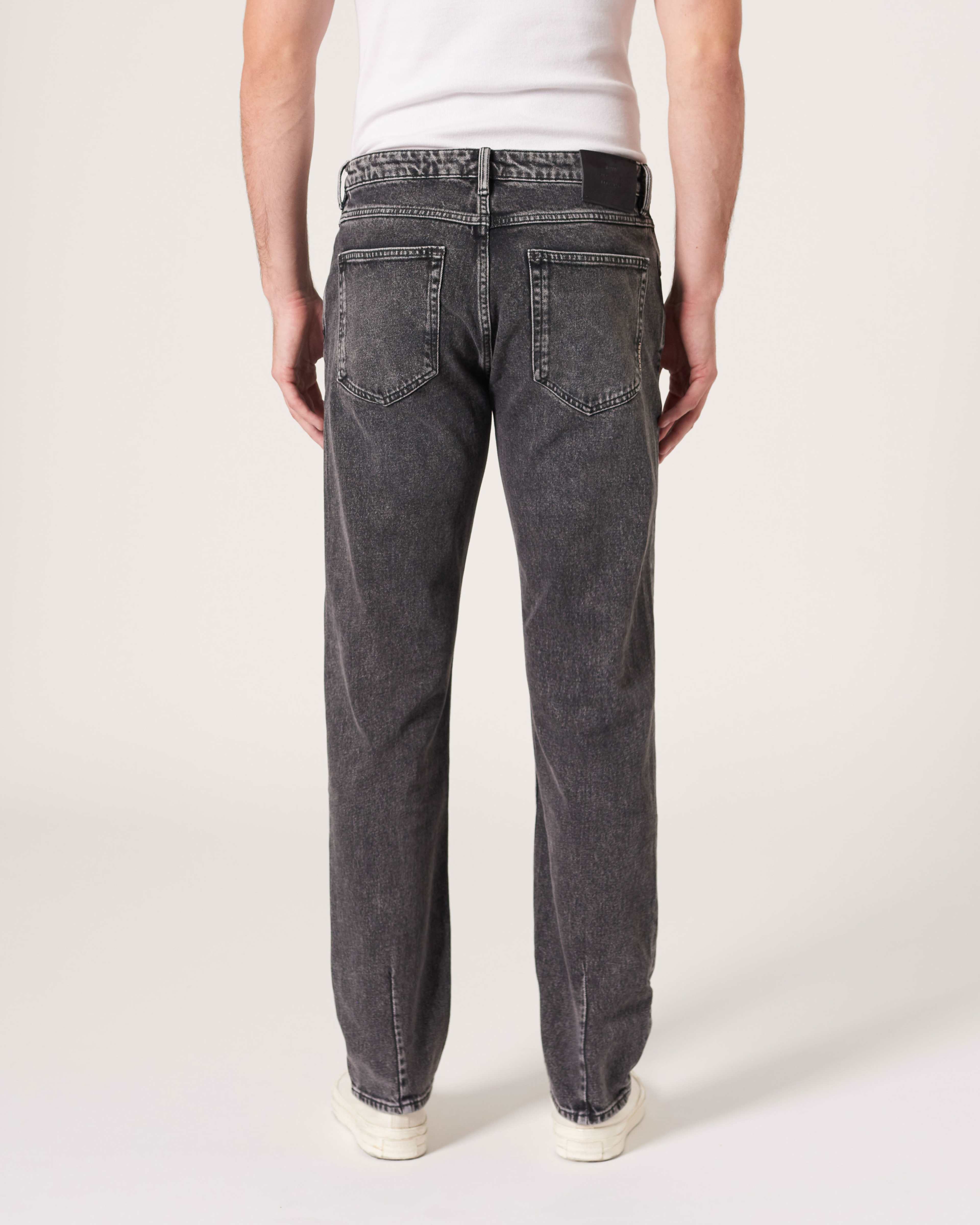 Ray Straight Dead Moon Organic Wash Black
