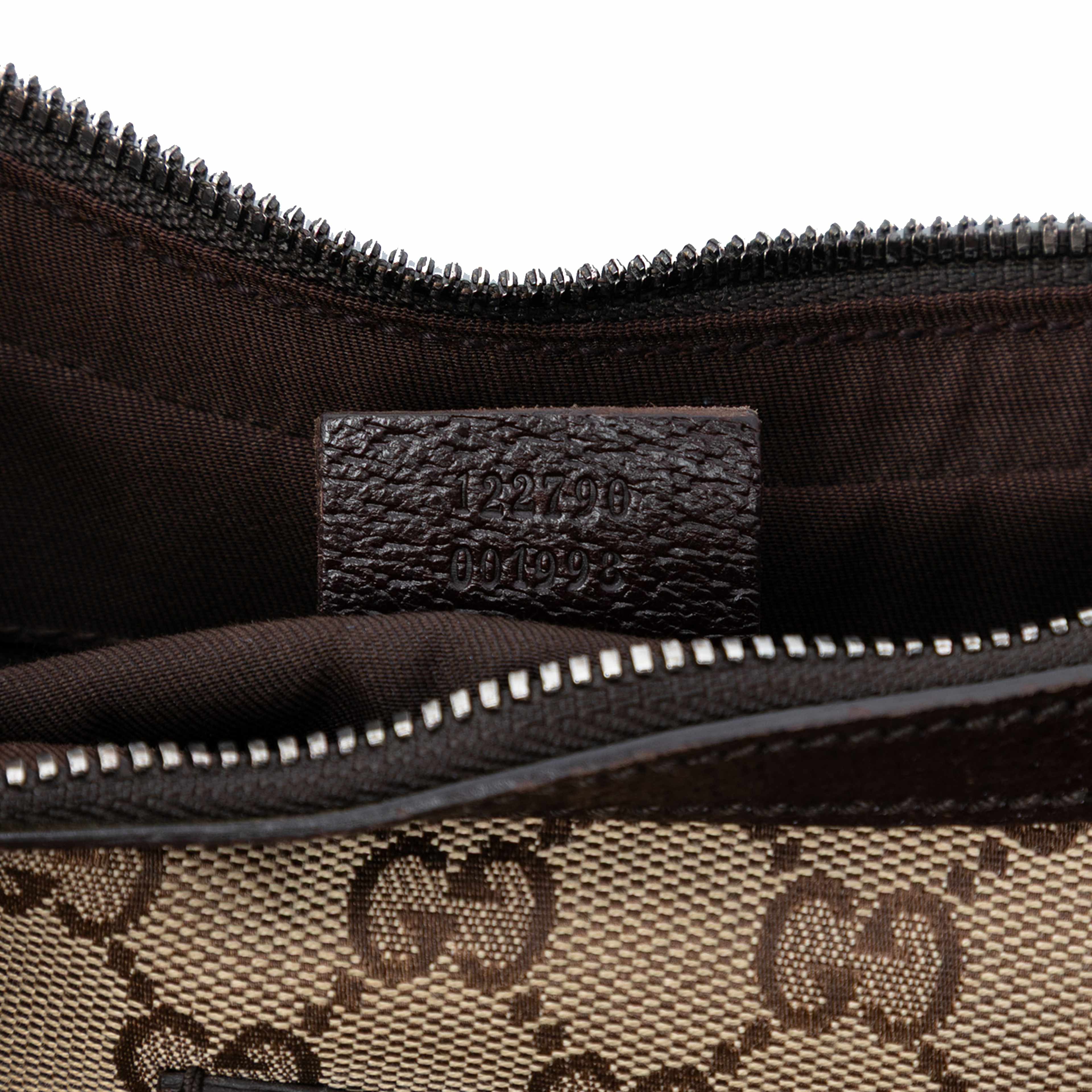 Gucci Gg Canvas Crossbody, från Luxclusif, i färgen beige. Klicka för att öppna bilden i stort format