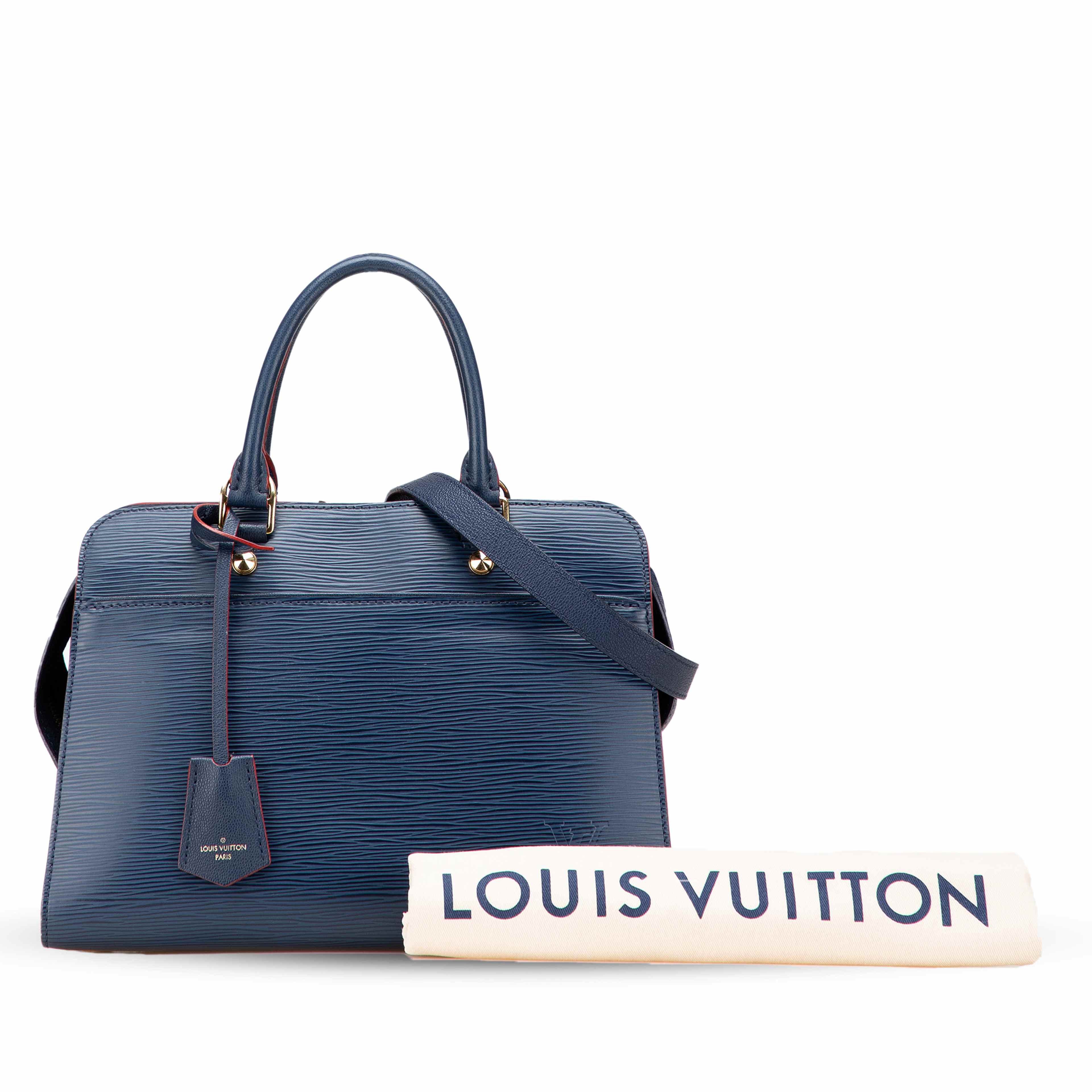 Louis Vuitton Epi Vaneau Mm, från Luxclusif, i färgen blå. Klicka för att öppna bilden i stort format