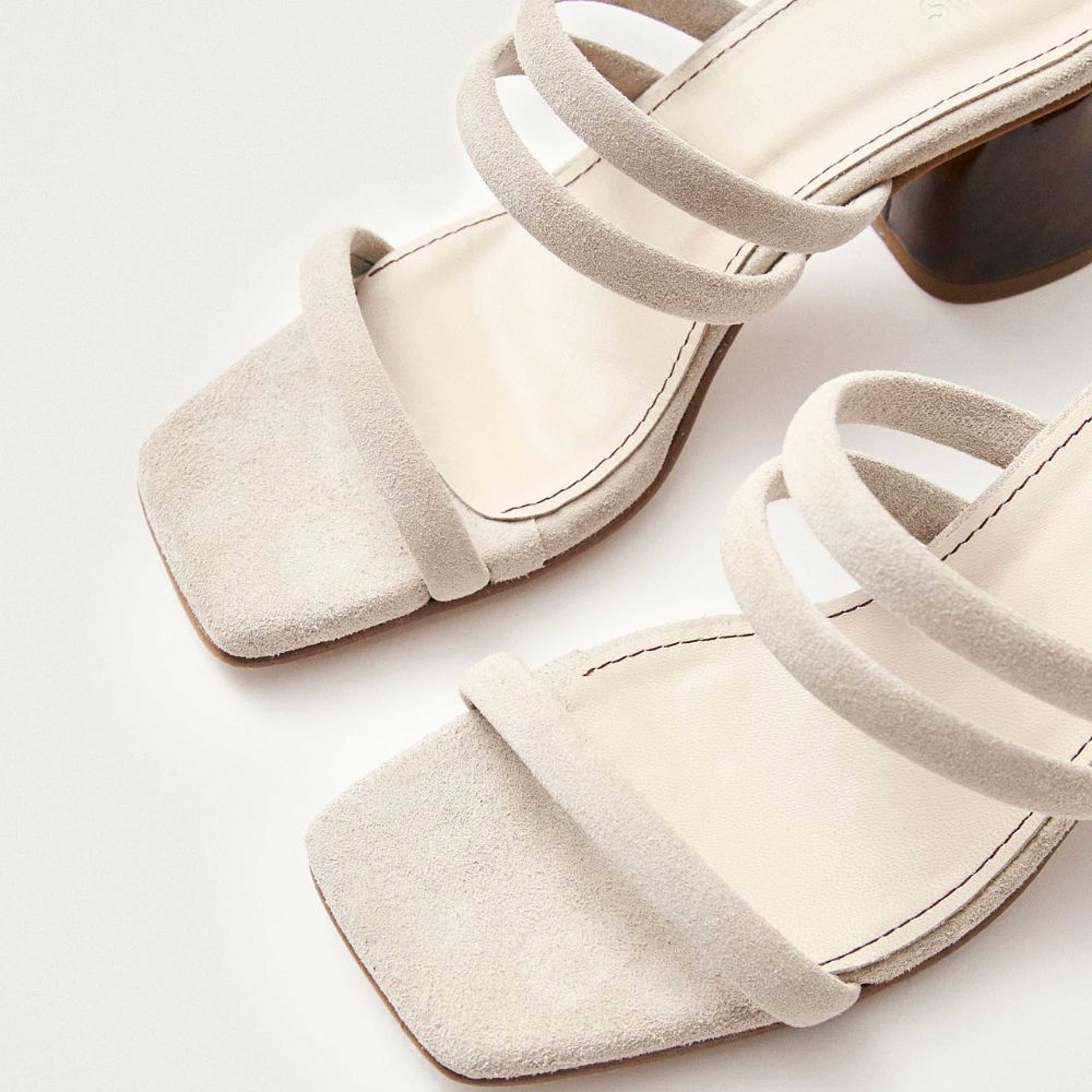 Indiana Stone Beige Leather Sandals