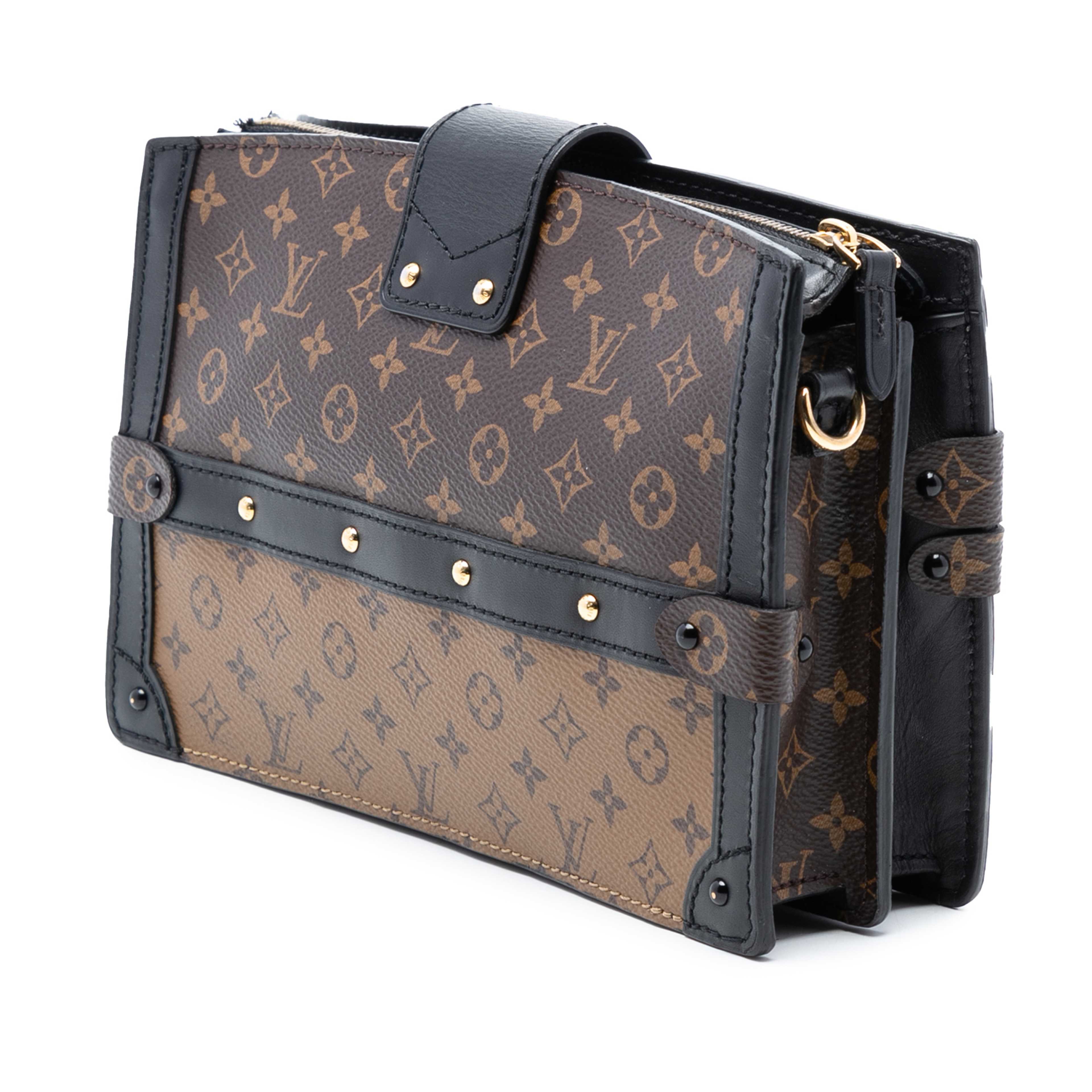 Louis Vuitton Monogram Reverse Trunk Clutch, från Luxclusif, i färgen brown. Klicka för att öppna bilden i stort format