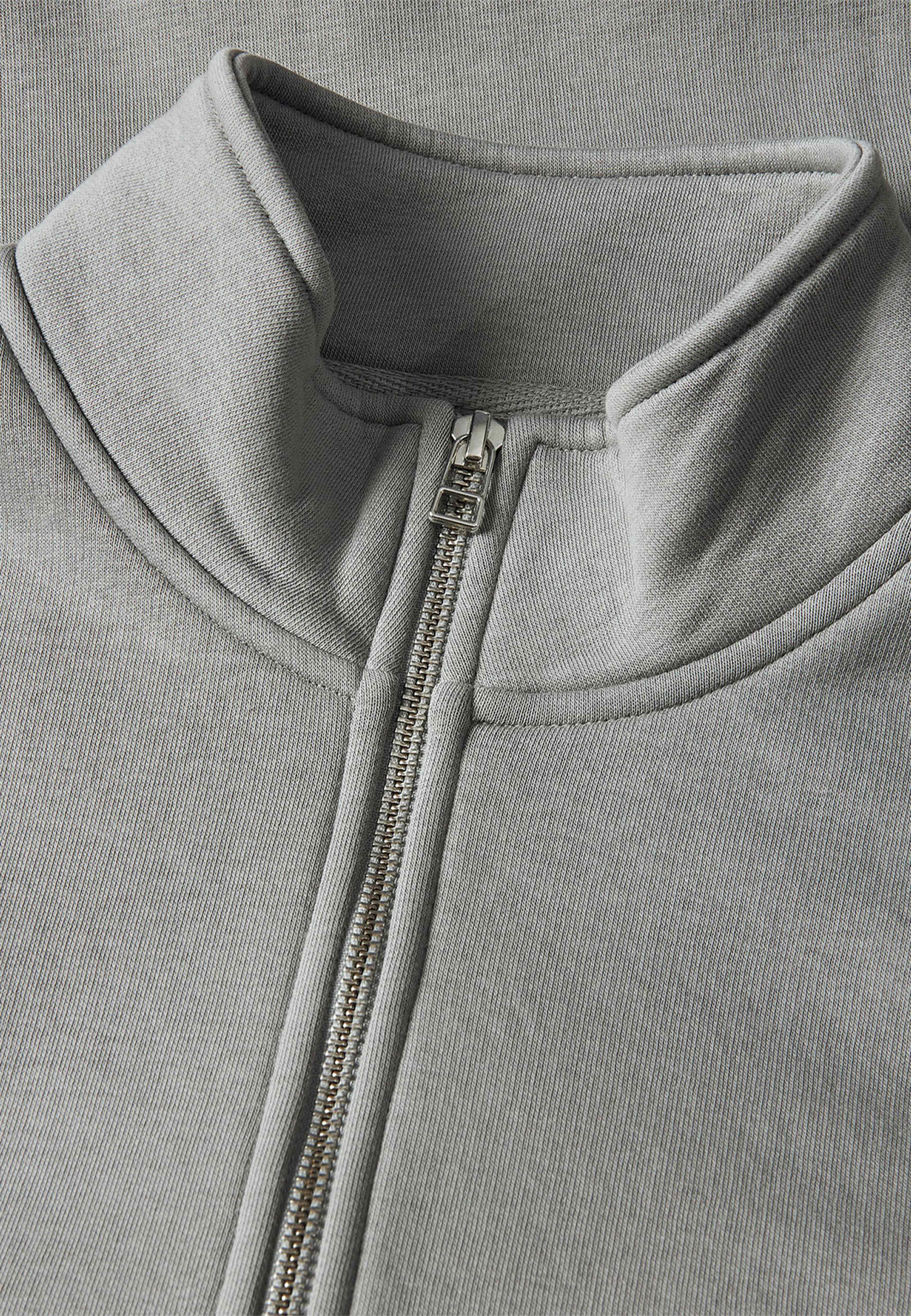 Standard Half Zip Logo Sweat