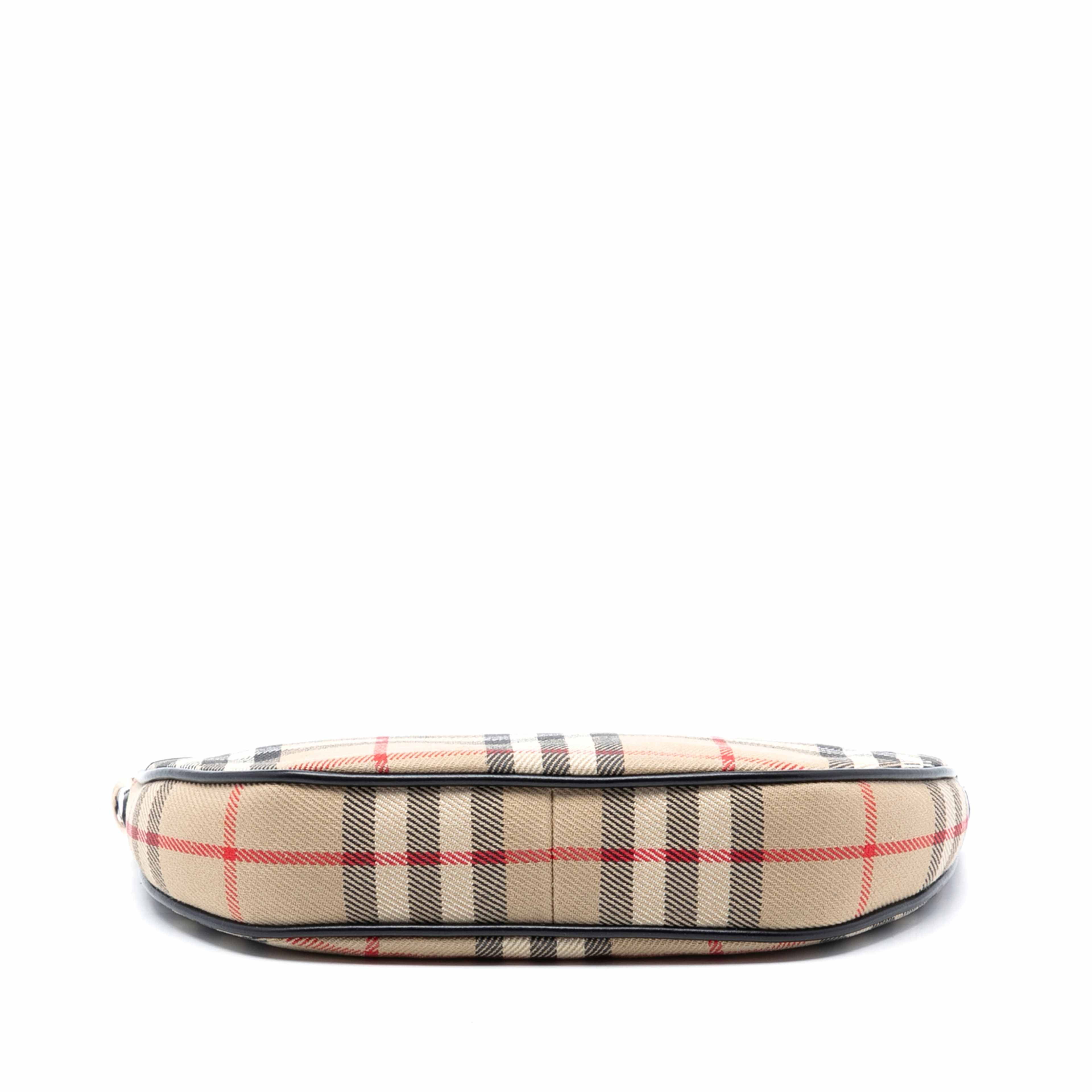 Burberry House Check Canvas Olympia Shoulder Bag, från Luxclusif, i färgen beige. Klicka för att öppna bilden i stort format