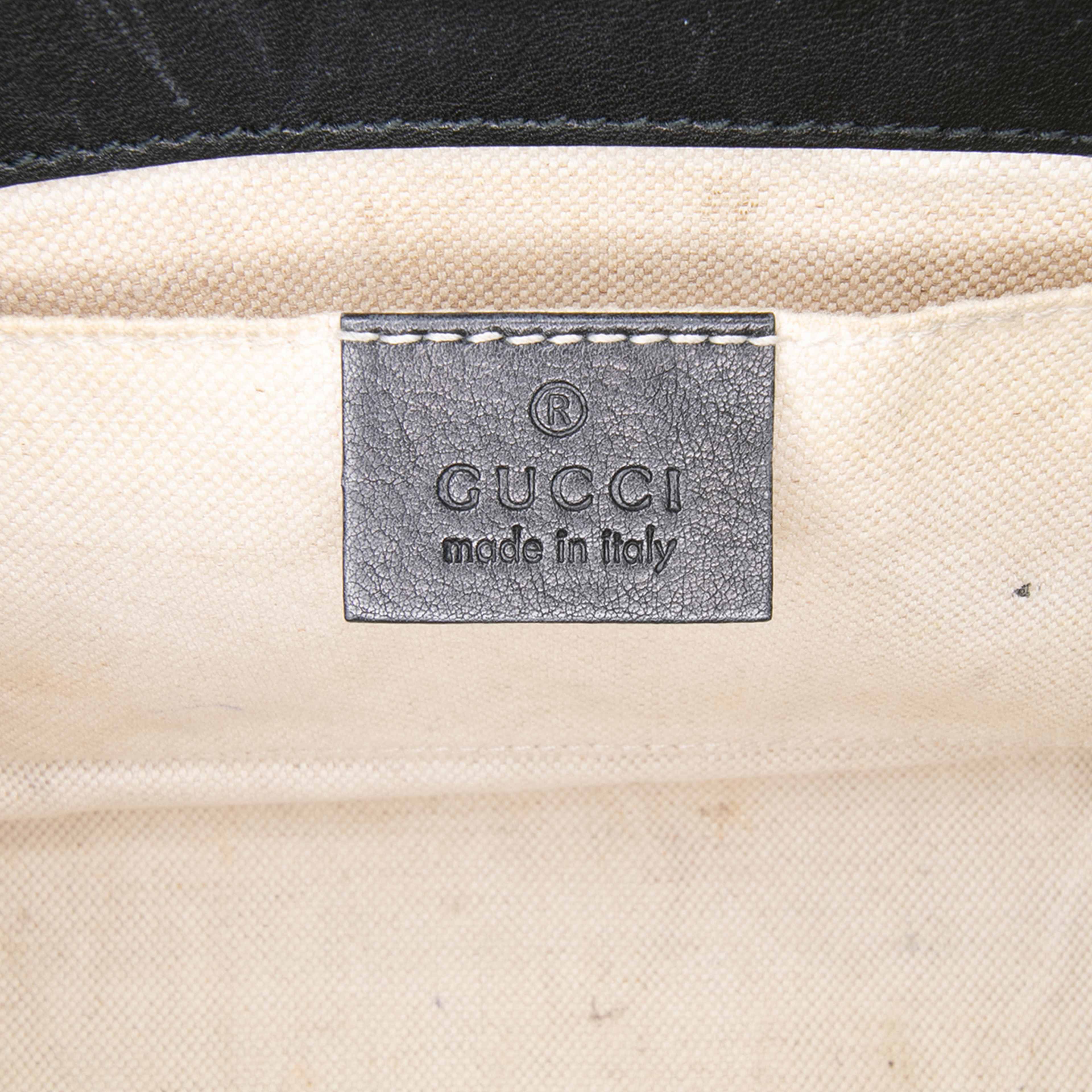 Gucci Small Guccissima Emily Shoulder Bag, från Luxclusif, i färgen black. Klicka för att öppna bilden i stort format