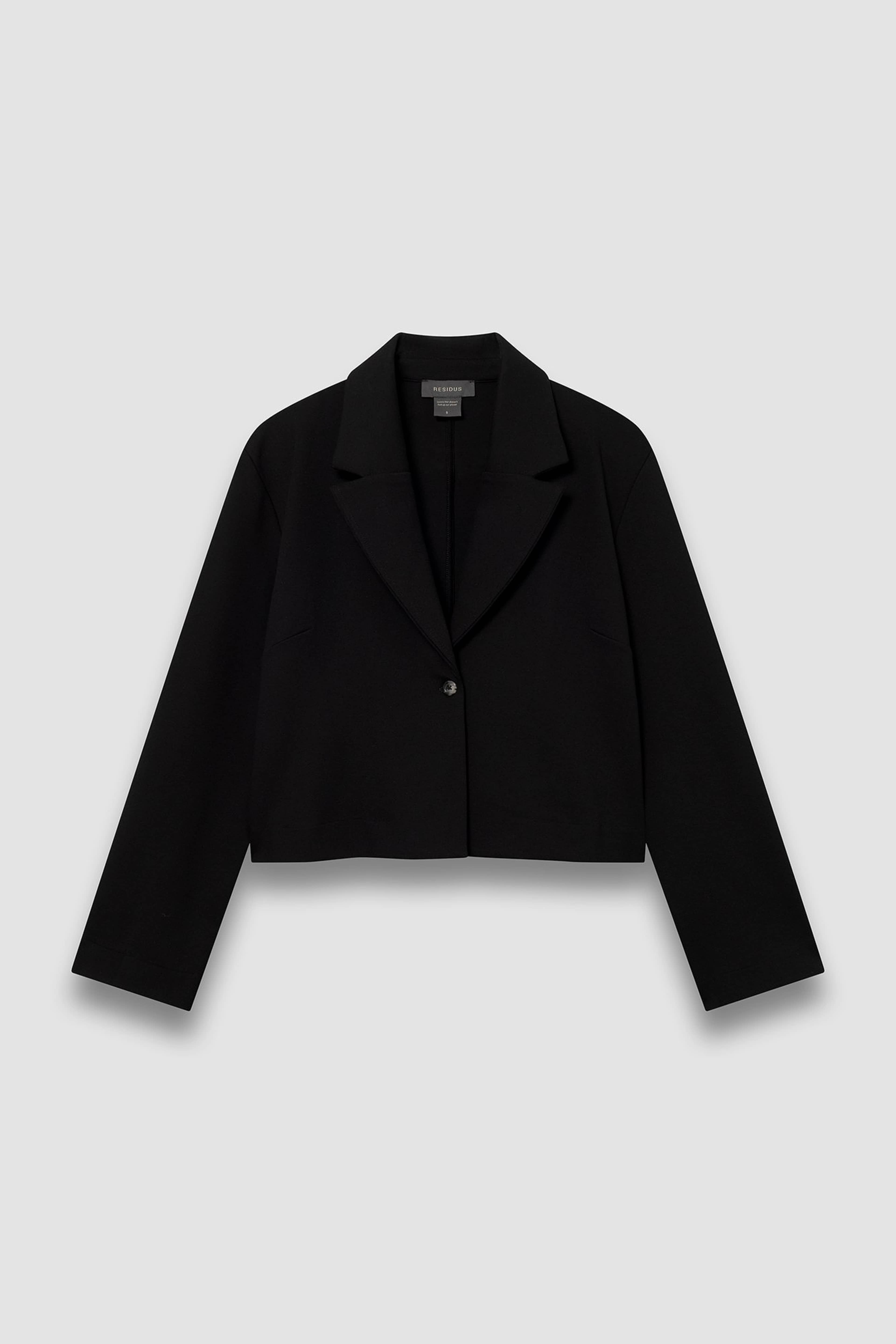 Andie Blazer - Black, från Residus, i färgen black. Klicka för att öppna bilden i stort format