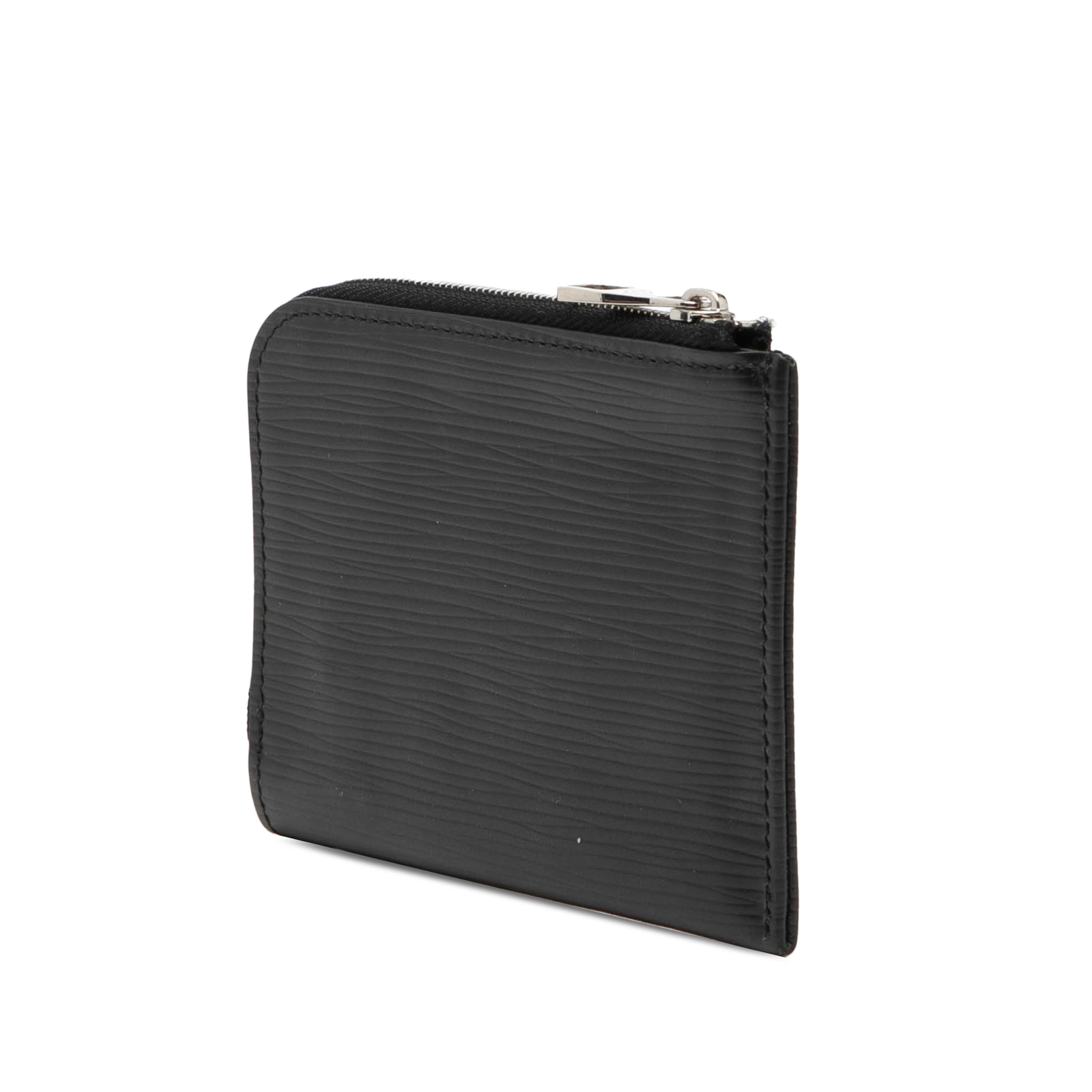 Louis Vuitton Epi Coin Pouch, från Luxclusif, i färgen svart. Klicka för att öppna bilden i stort format