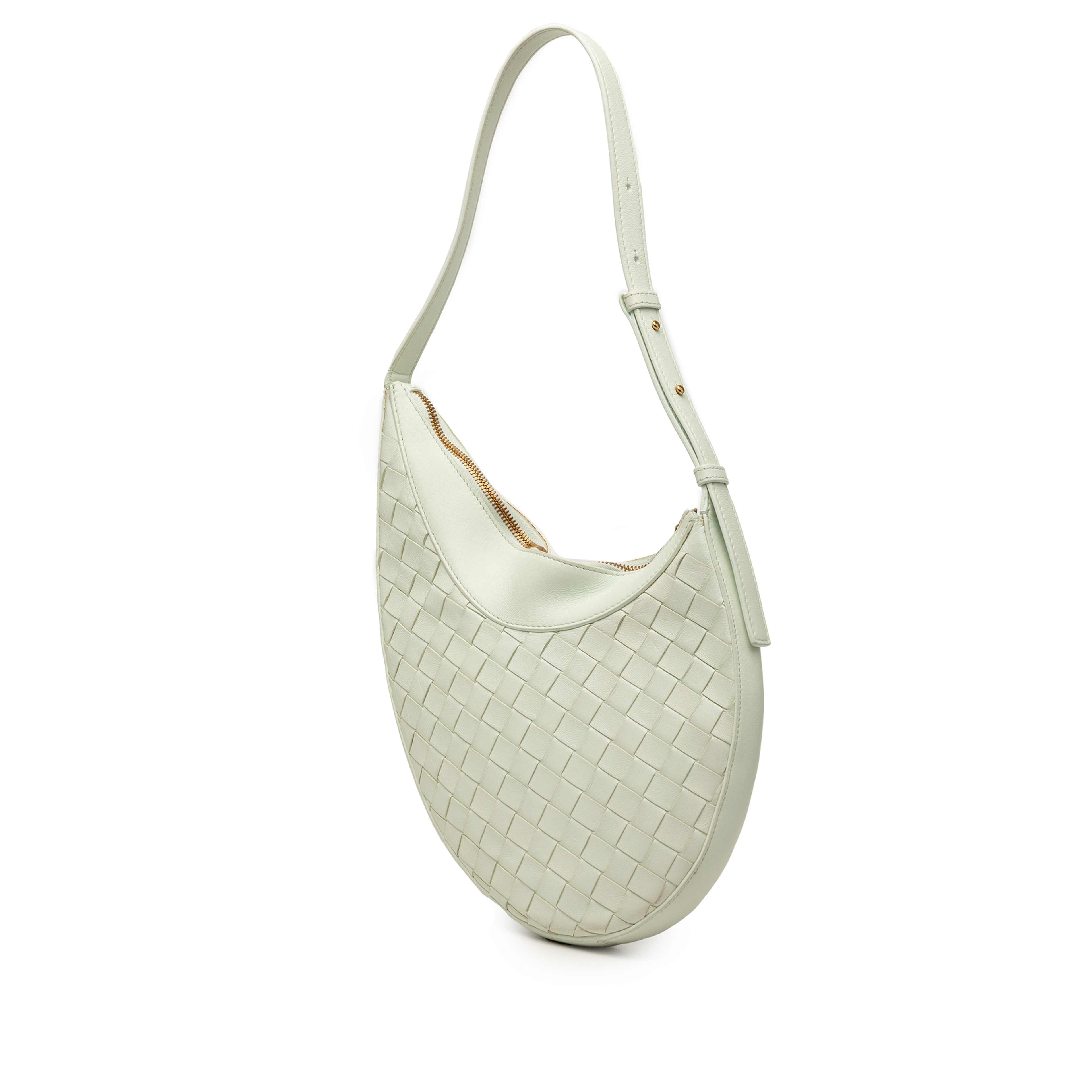 Bottega Veneta Small Nappa Intrecciato Drop Hobo, från Luxclusif, i färgen mint. Klicka för att öppna bilden i stort format