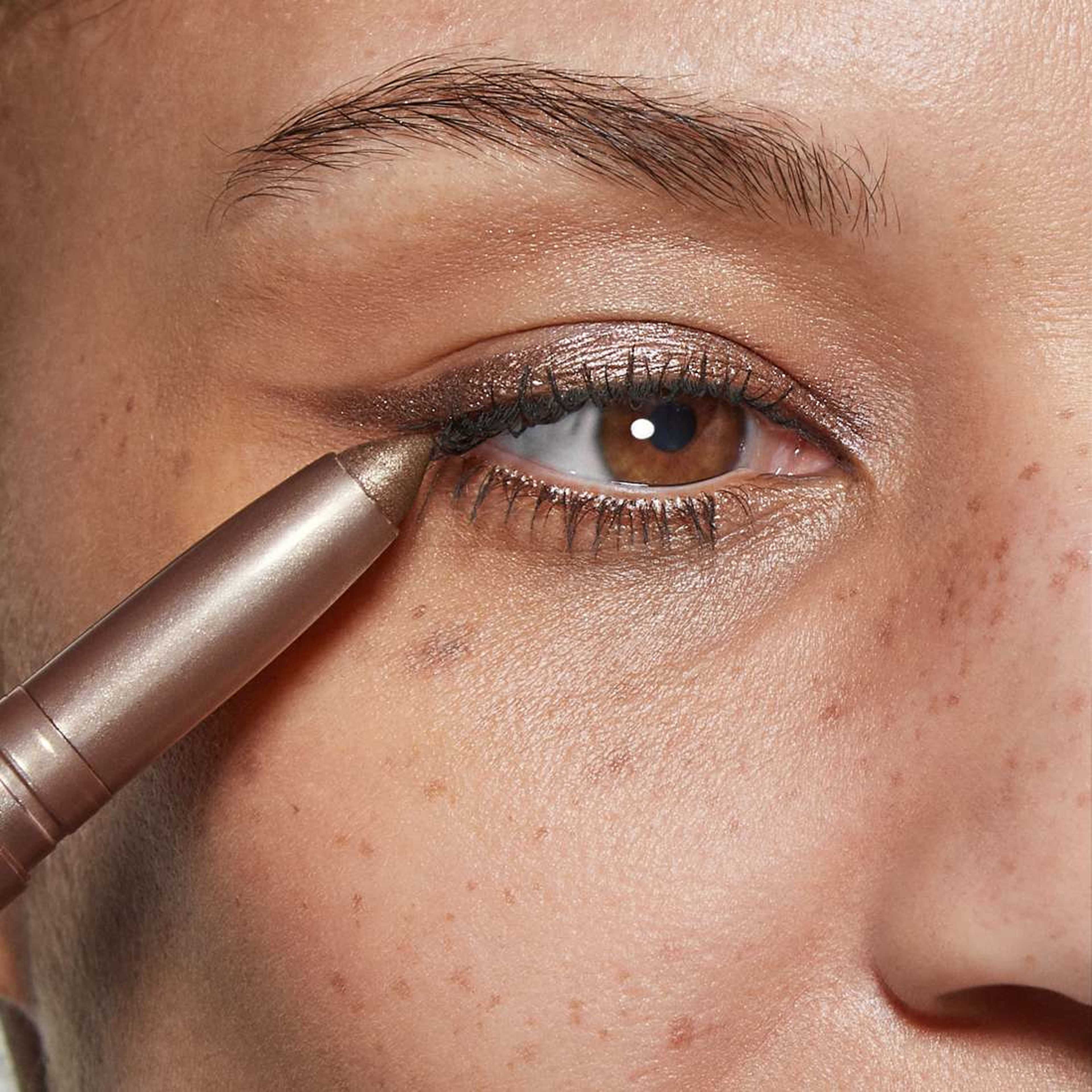 Always On Eye Shadow Stick, från Smashbox, i färgen Loaded. Klicka för att öppna bilden i stort format