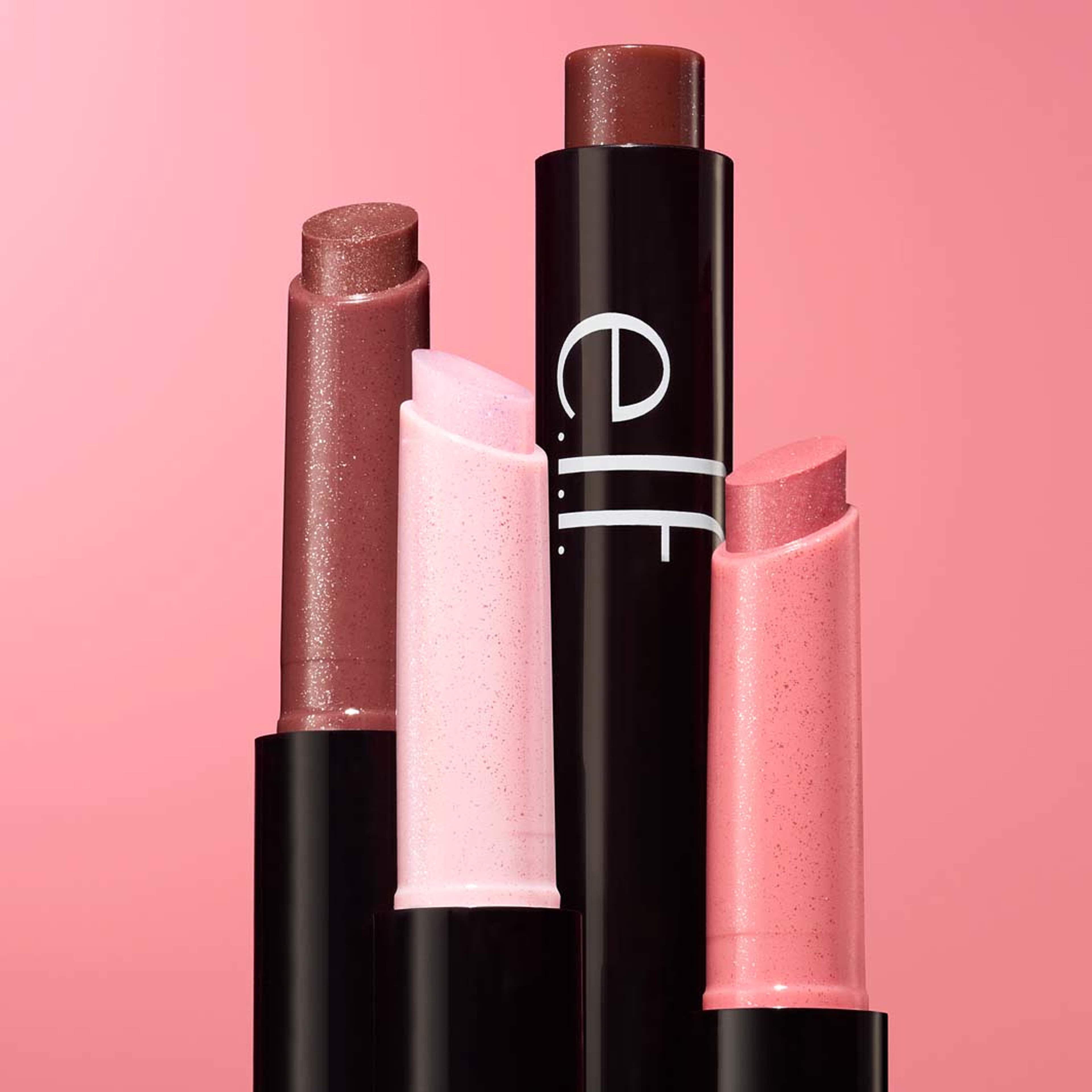 Pout Clout Lip Plumping Pen, från e.l.f, i färgen Glass Slipper. Klicka för att öppna bilden i stort format