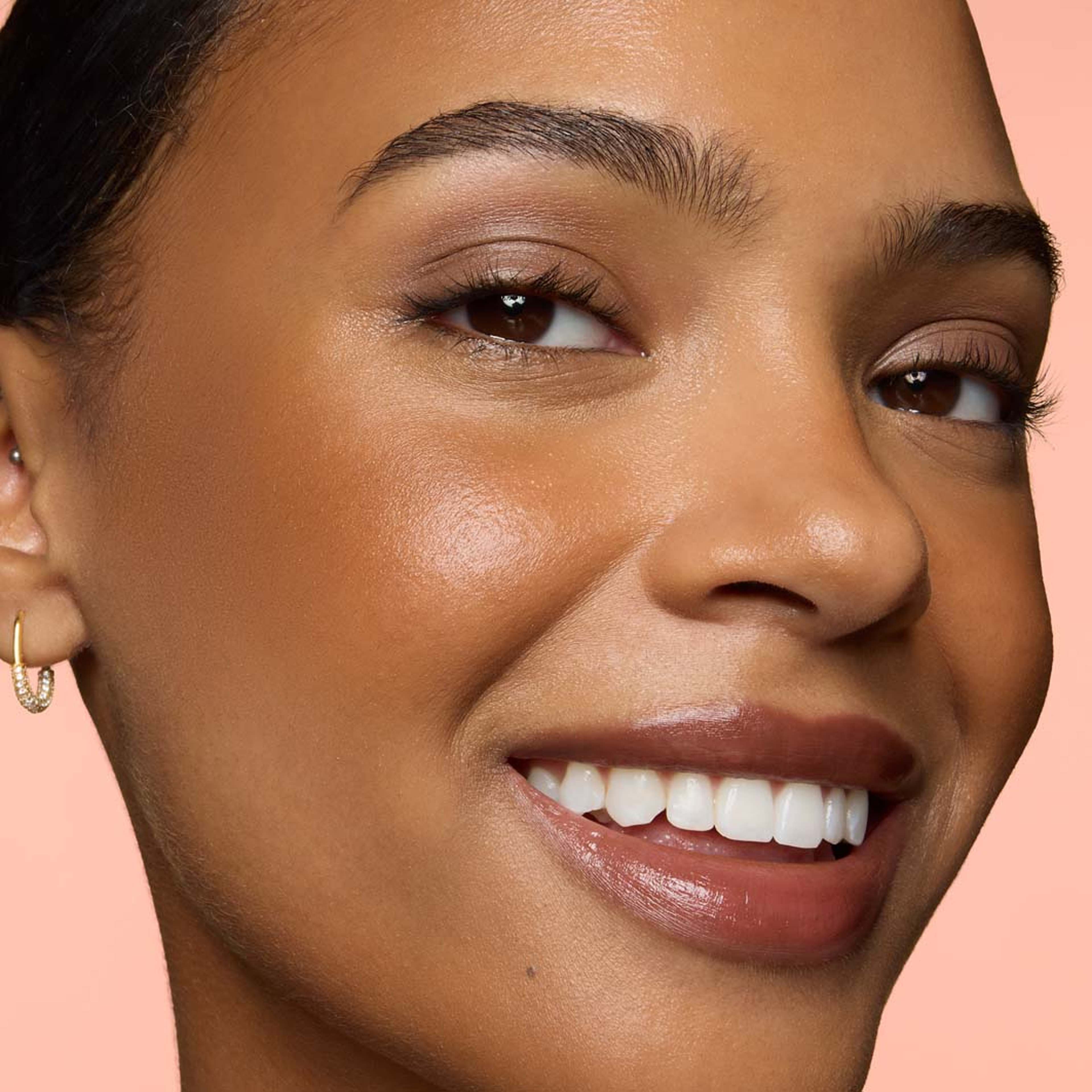 Soft Glam Cream Bronzer, från e.l.f, i färgen Tan. Klicka för att öppna bilden i stort format