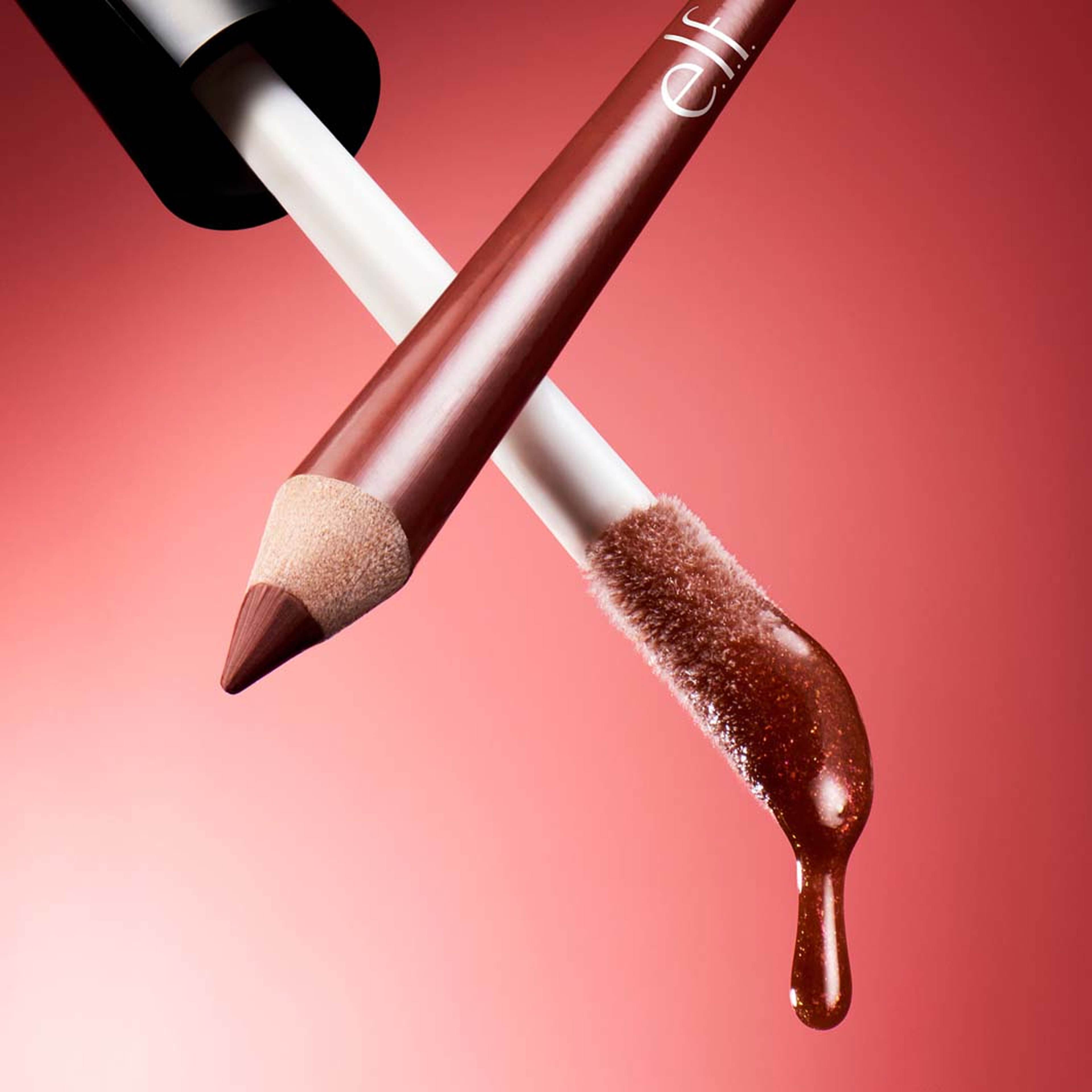 Lip Plumping Gloss, från e.l.f, i färgen Chocolate Glaze. Klicka för att öppna bilden i stort format