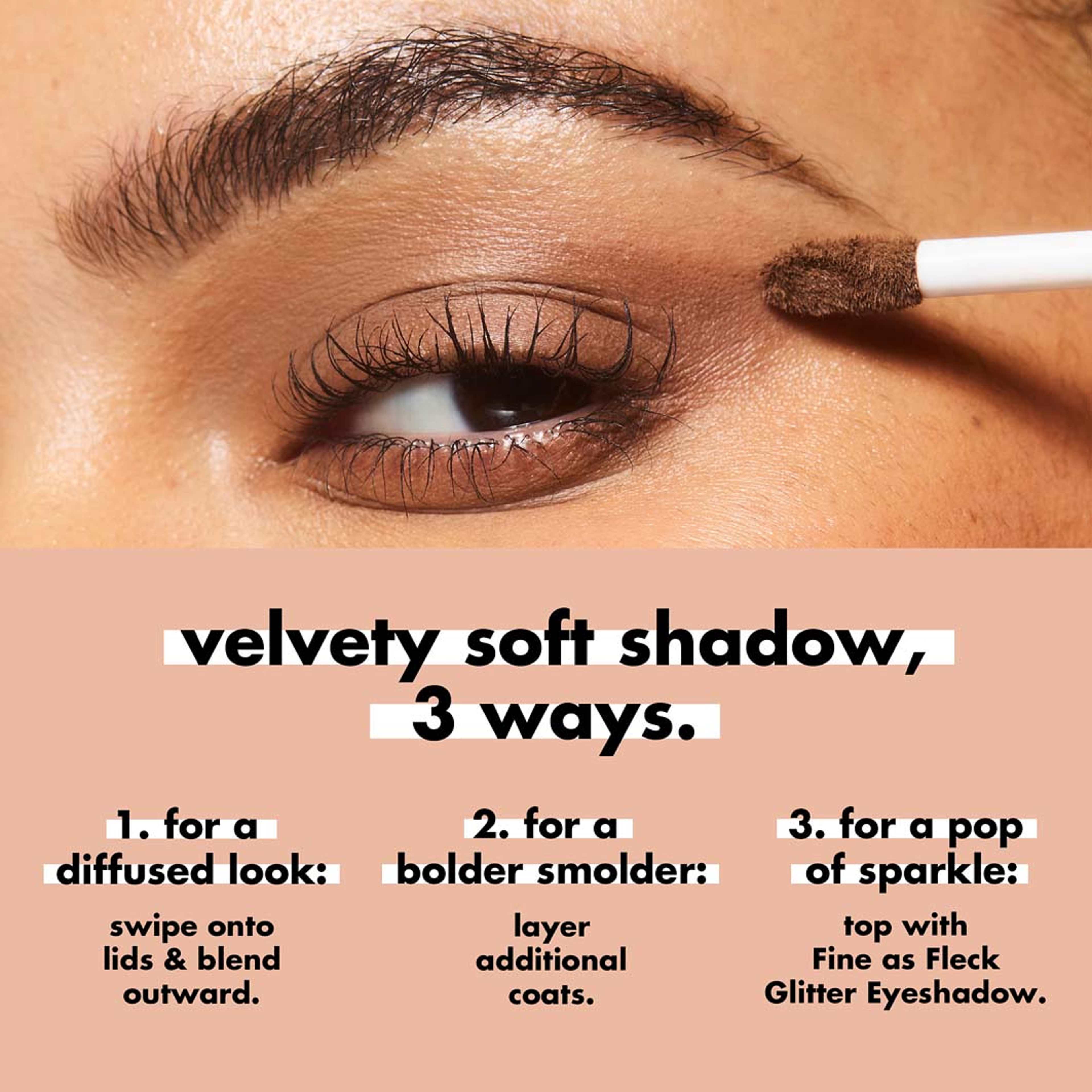 Liquid Velvet Eyeshadow, från e.l.f, i färgen Pink Chiffon. Klicka för att öppna bilden i stort format