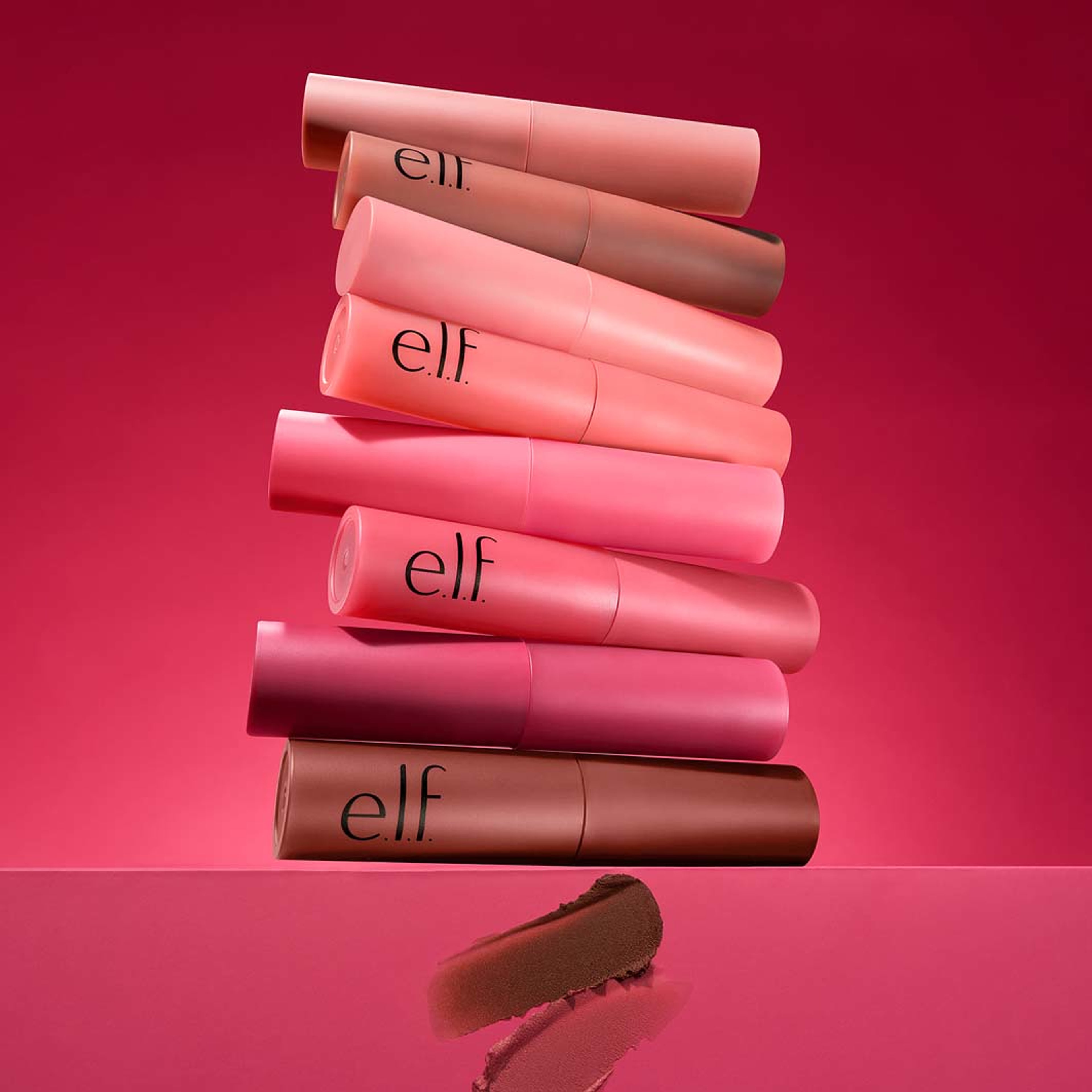 So Blurreal Lip & Cheek Whip, från e.l.f, i färgen Out Couture. Klicka för att öppna bilden i stort format