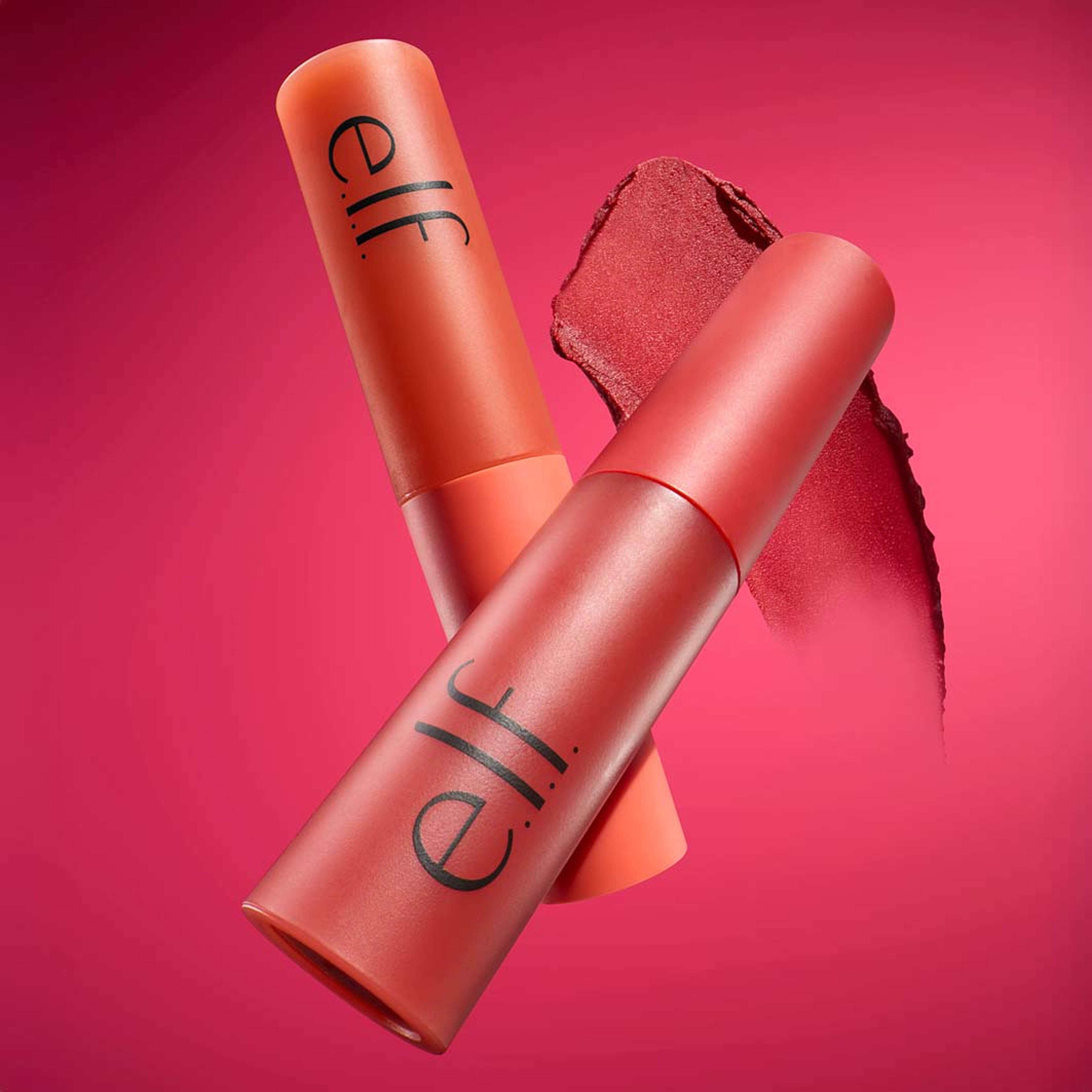 So Blurreal Lip & Cheek Whip, från e.l.f, i färgen Whip Afterglow. Klicka för att öppna bilden i stort format