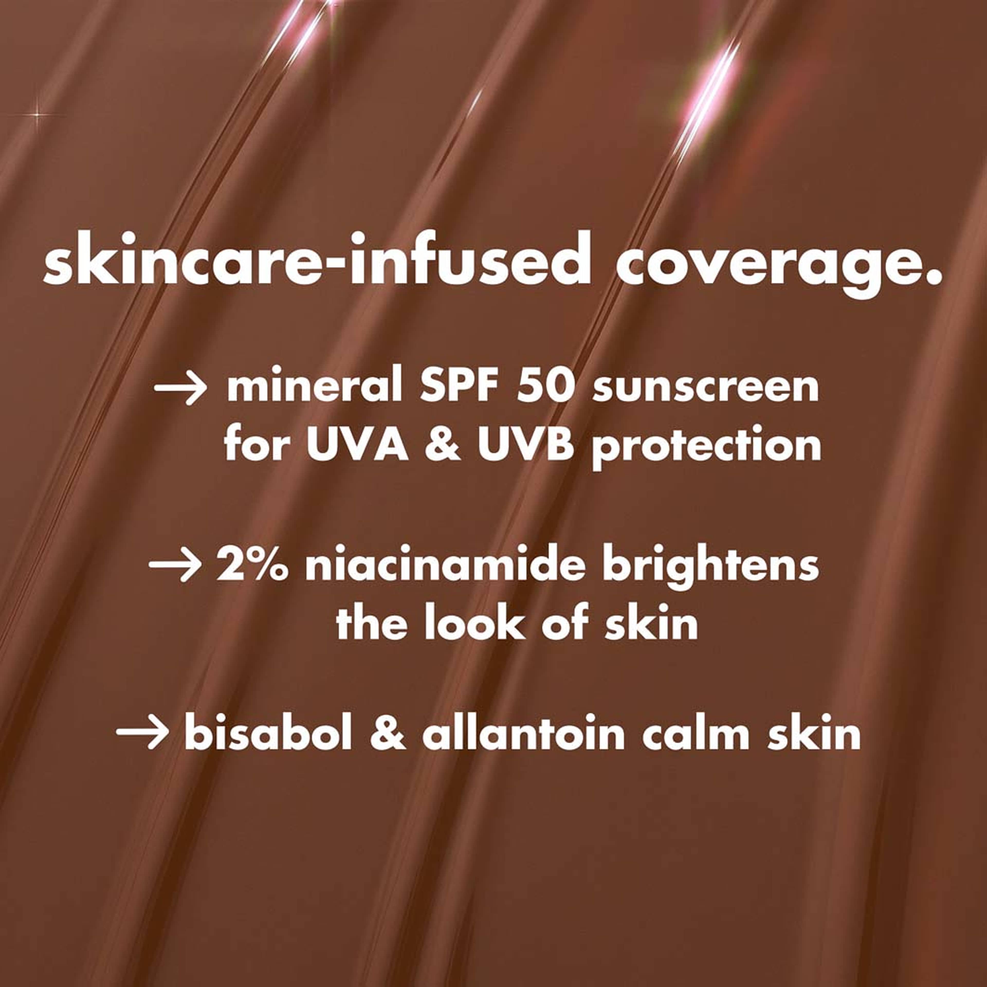 Halo Glow Skin Tint SPF50, från e.l.f, i färgen Deep Neutral. Klicka för att öppna bilden i stort format