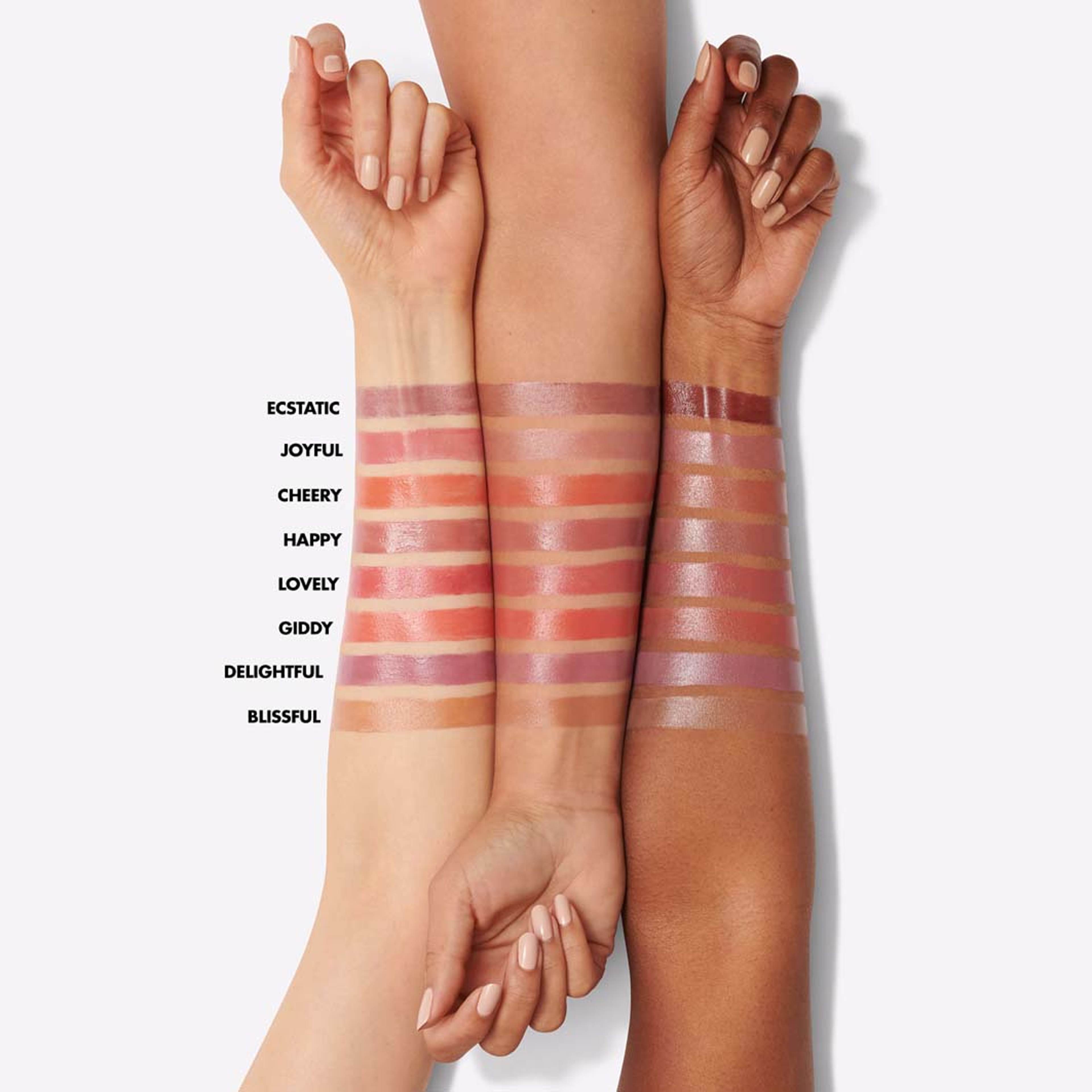 Hydrating Core Lip Shine, från e.l.f, i färgen Ecstatic. Klicka för att öppna bilden i stort format