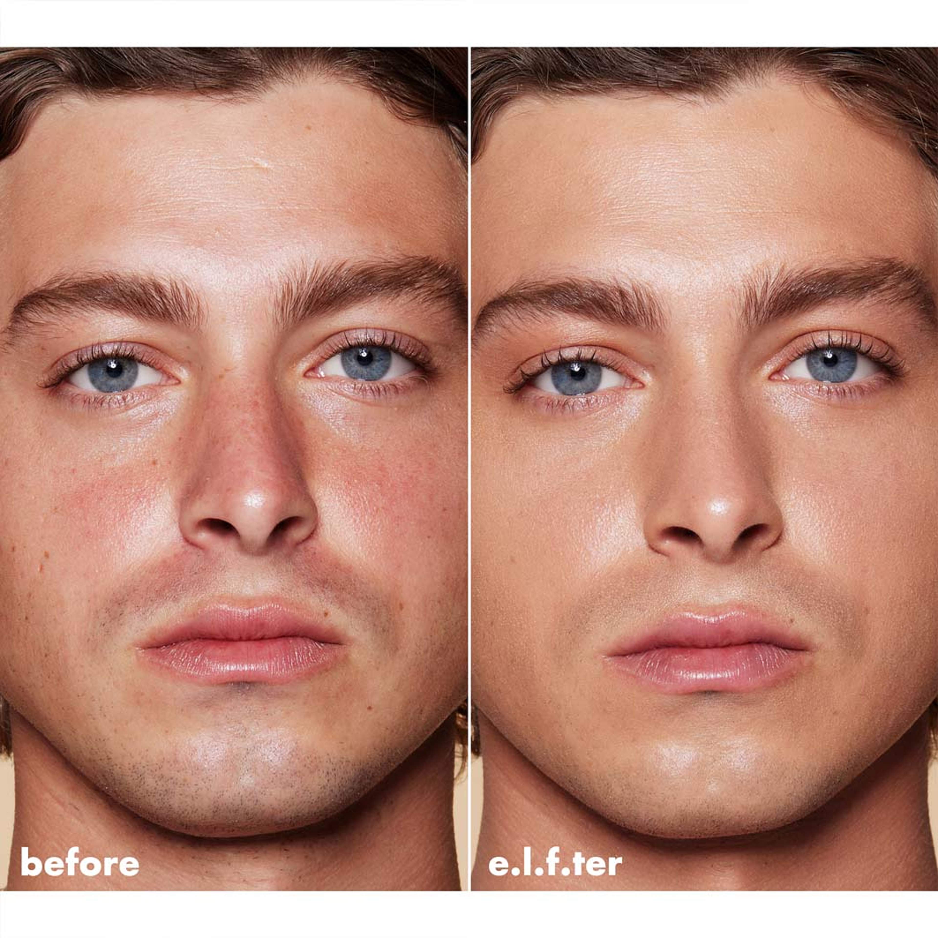 Soft Glam Satin Foundation, från e.l.f, i färgen Light Neutral 25. Klicka för att öppna bilden i stort format