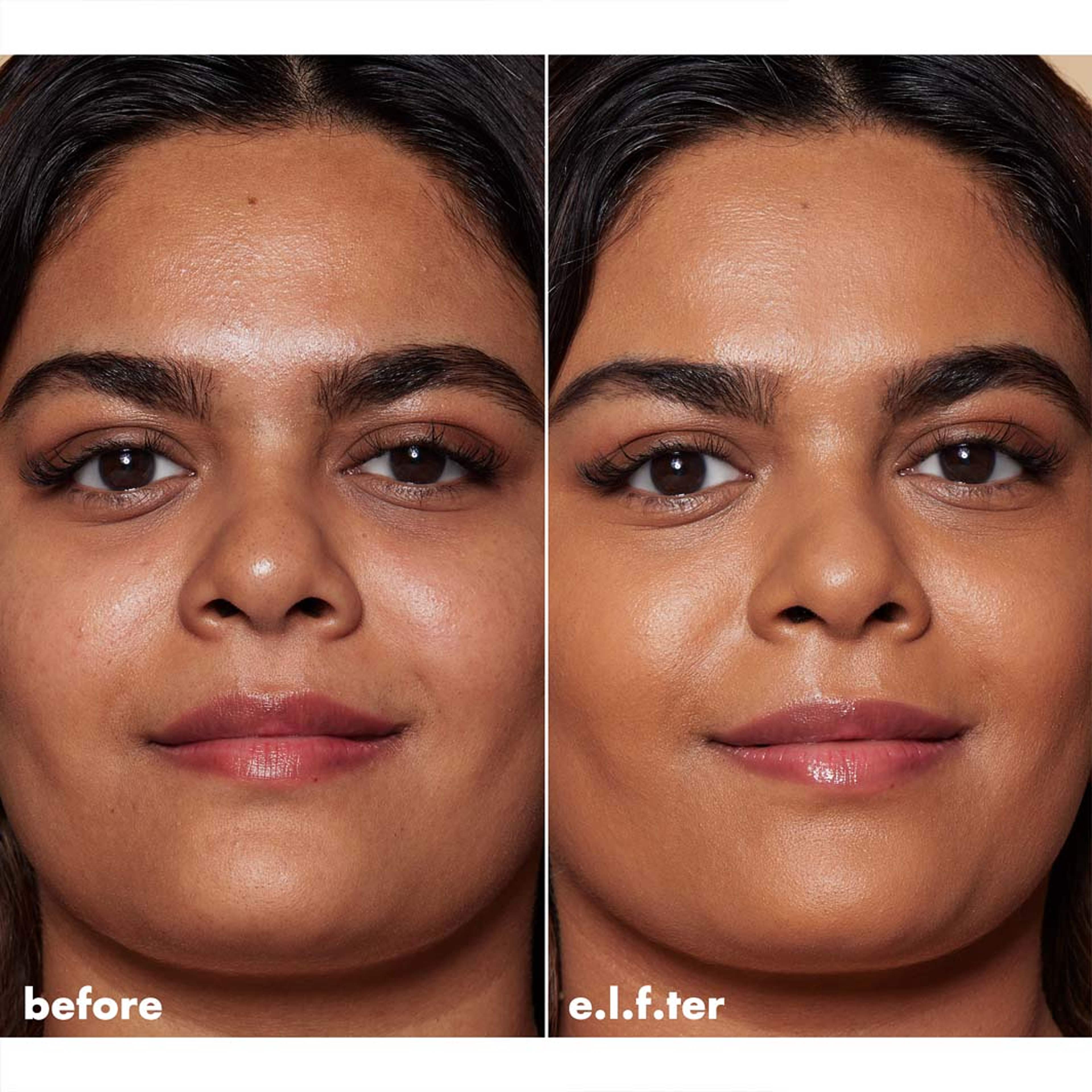 Soft Glam Satin Foundation, från e.l.f, i färgen Tan Cool 43. Klicka för att öppna bilden i stort format