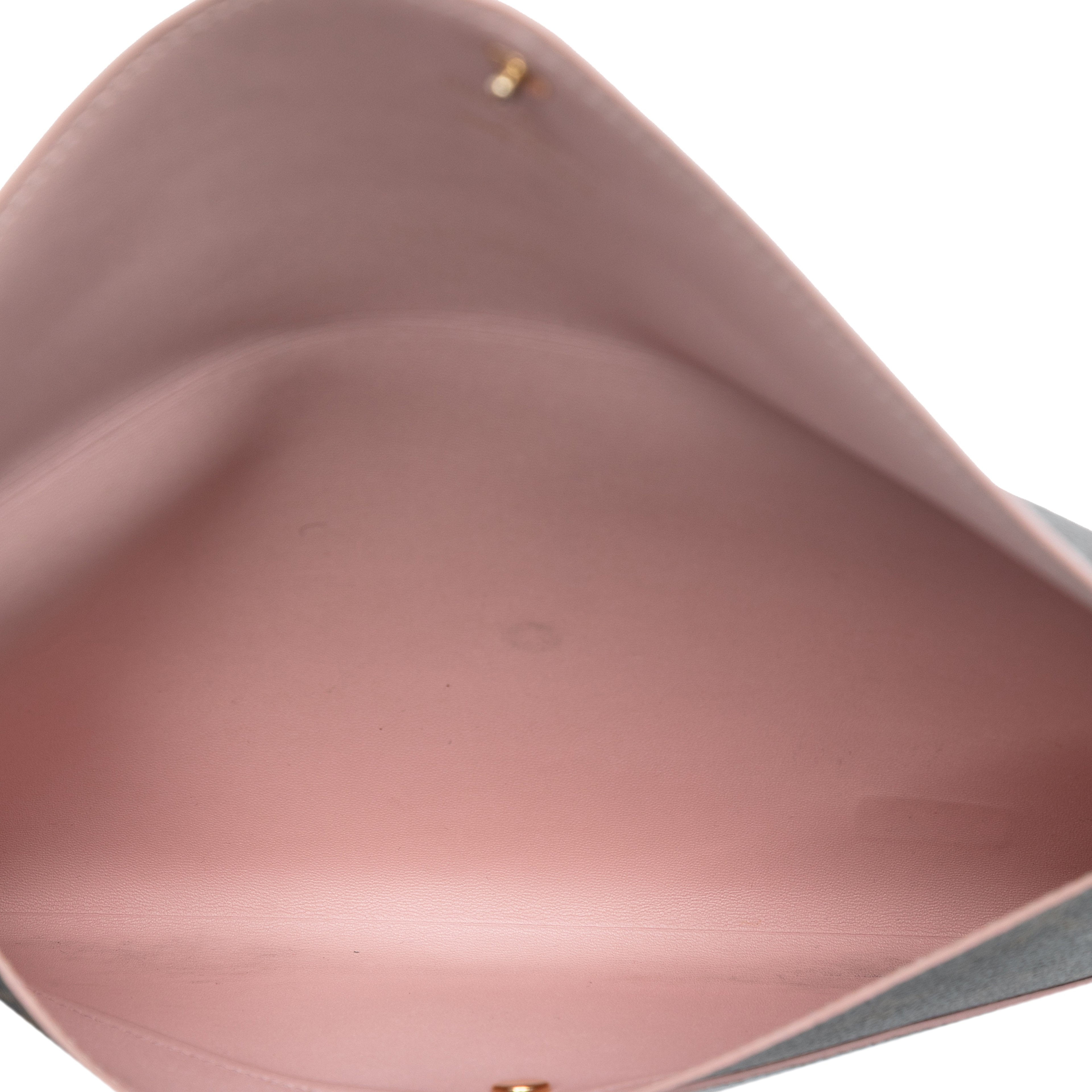 Louis Vuitton Monogram Pochette Kirigami Gm, från Luxclusif, i färgen brown. Klicka för att öppna bilden i stort format