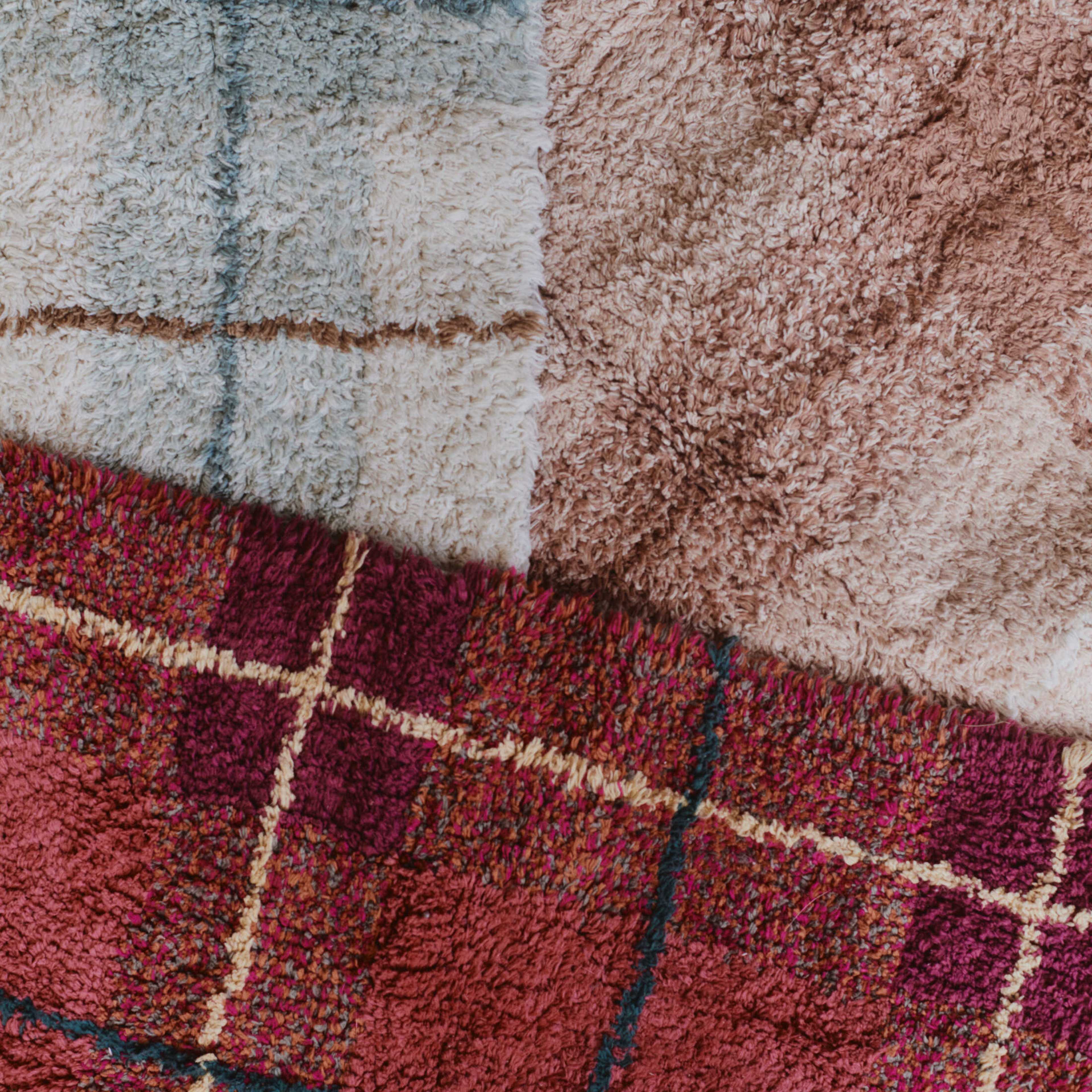 Tvättbar Matta Tartan, från LORENA CANALS, i färgen vintageröd, fuchsia, terrakotta, jordbrun. Klicka för att öppna bilden i stort format