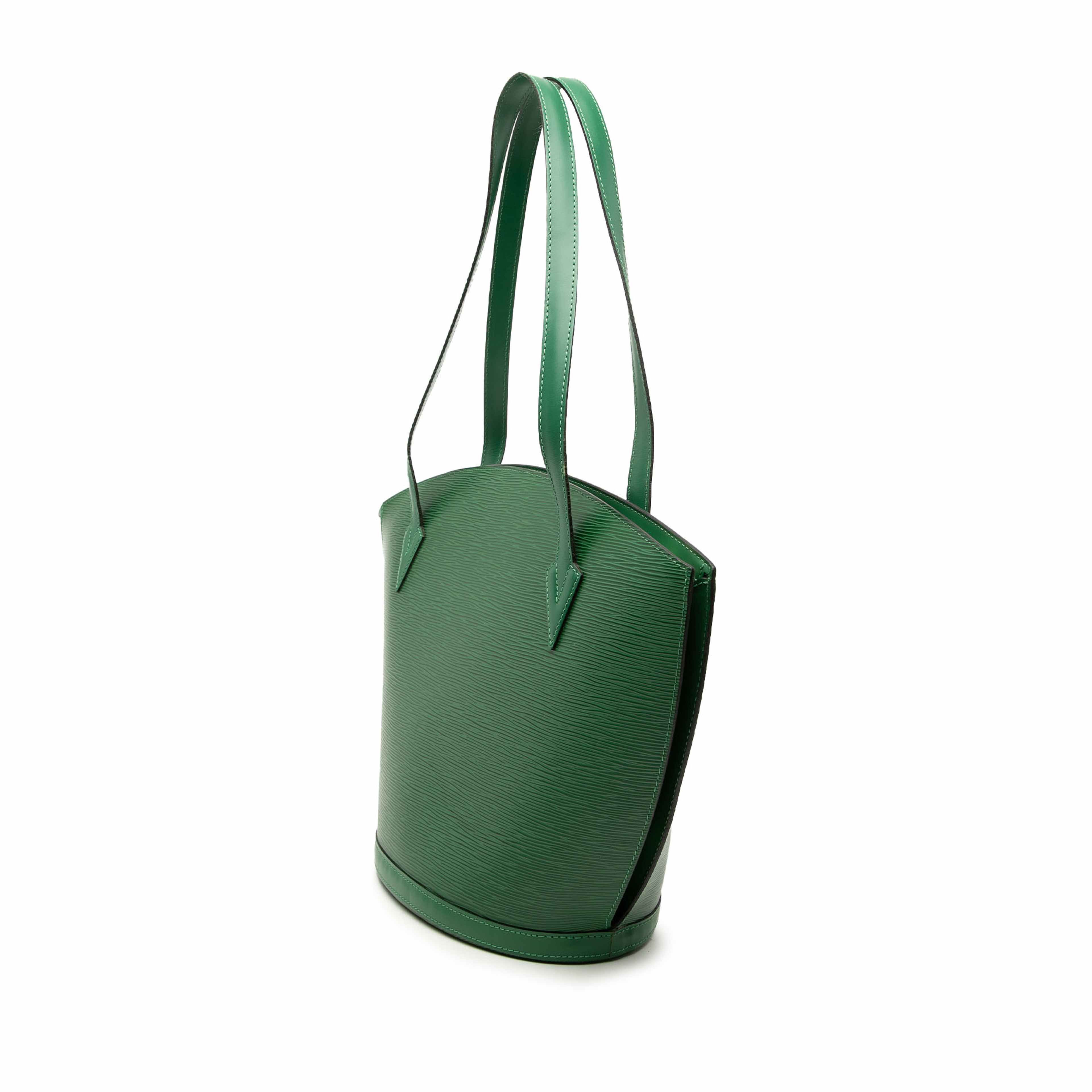 Louis Vuitton Epi Saint Jacques Gm Long Strap, från Luxclusif, i färgen green. Klicka för att öppna bilden i stort format