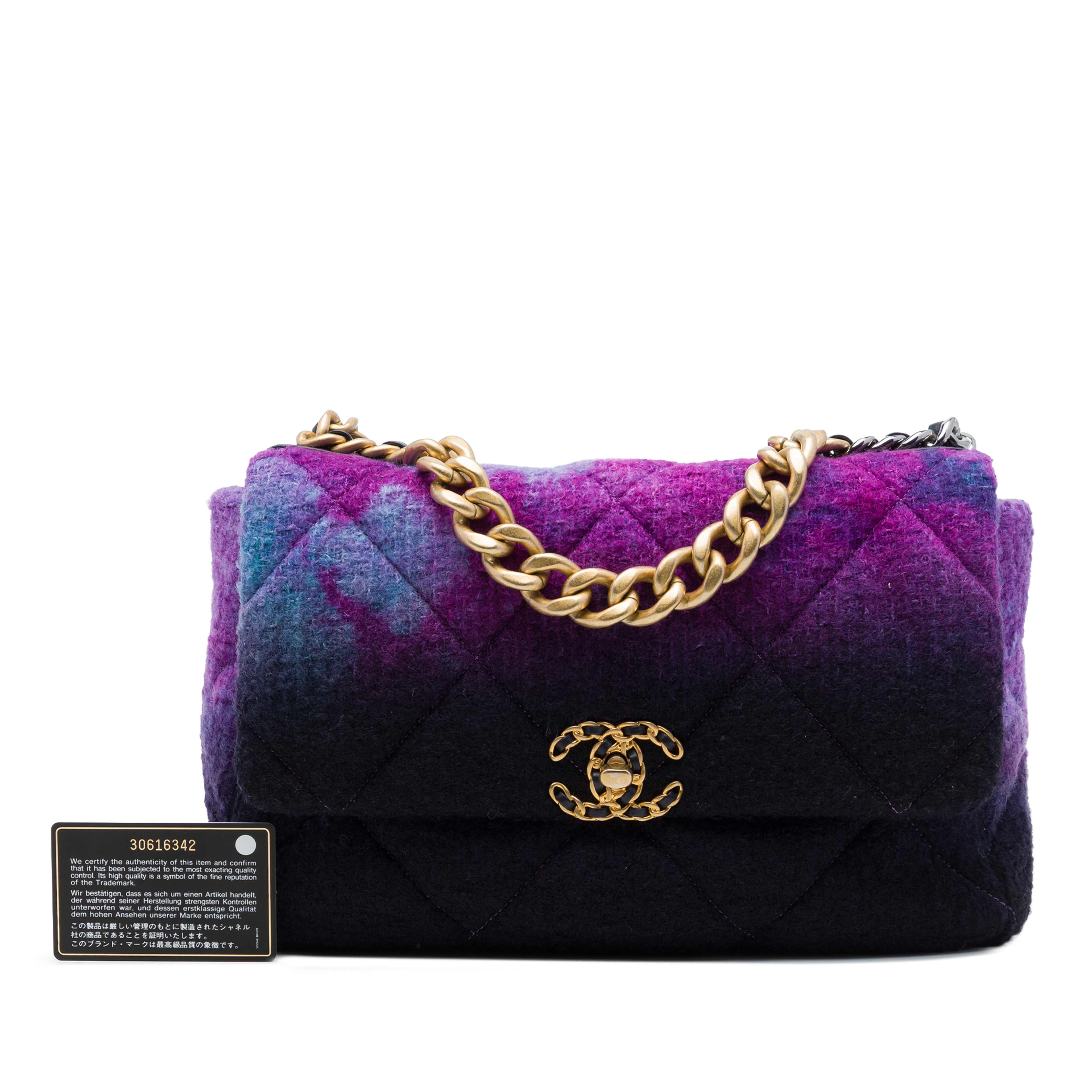 Chanel Large Tweed Ombre 19 Flap, från Luxclusif, i färgen purpur. Klicka för att öppna bilden i stort format