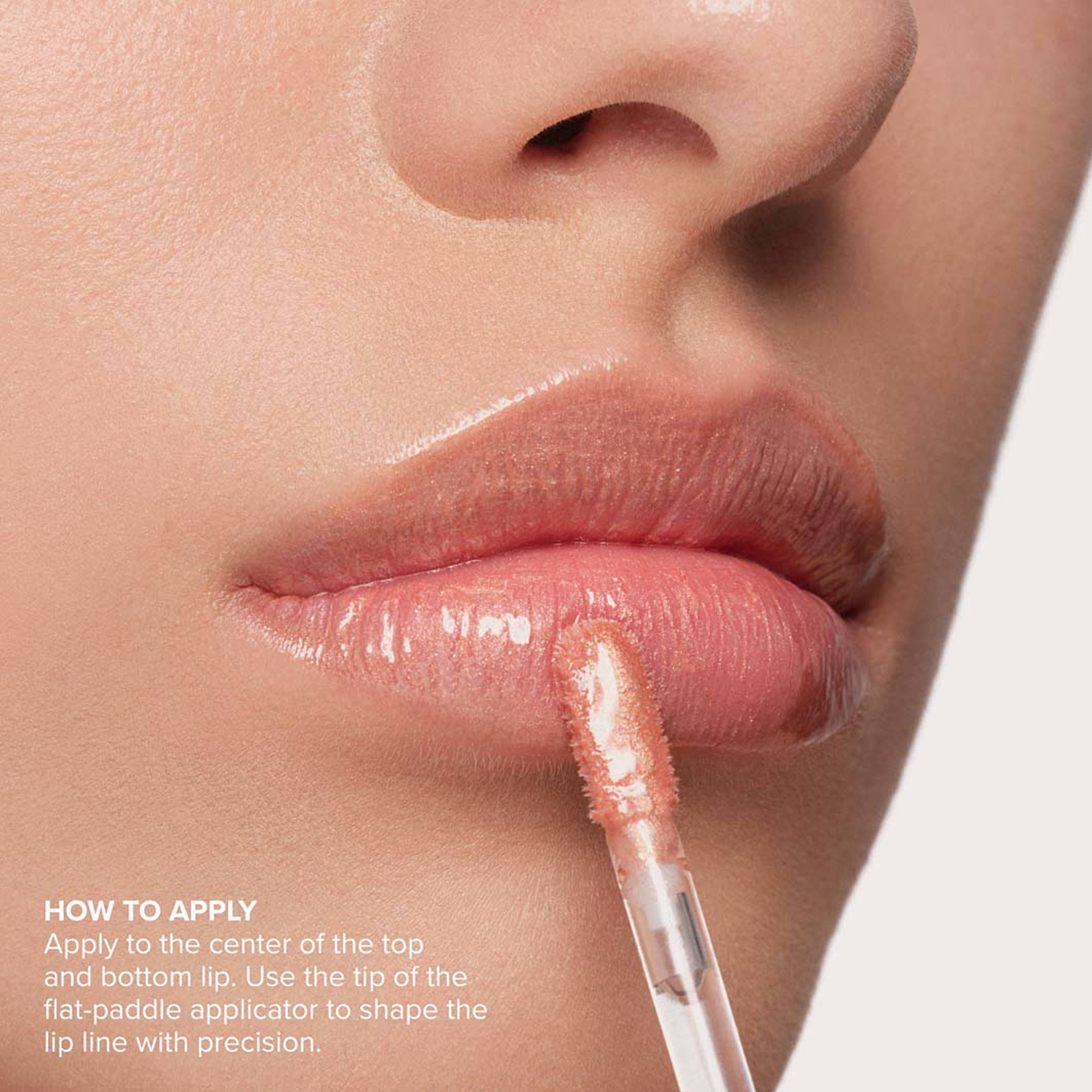 Lip Gloss, från Anastasia Beverly Hills, i färgen Peachy. Klicka för att öppna bilden i stort format