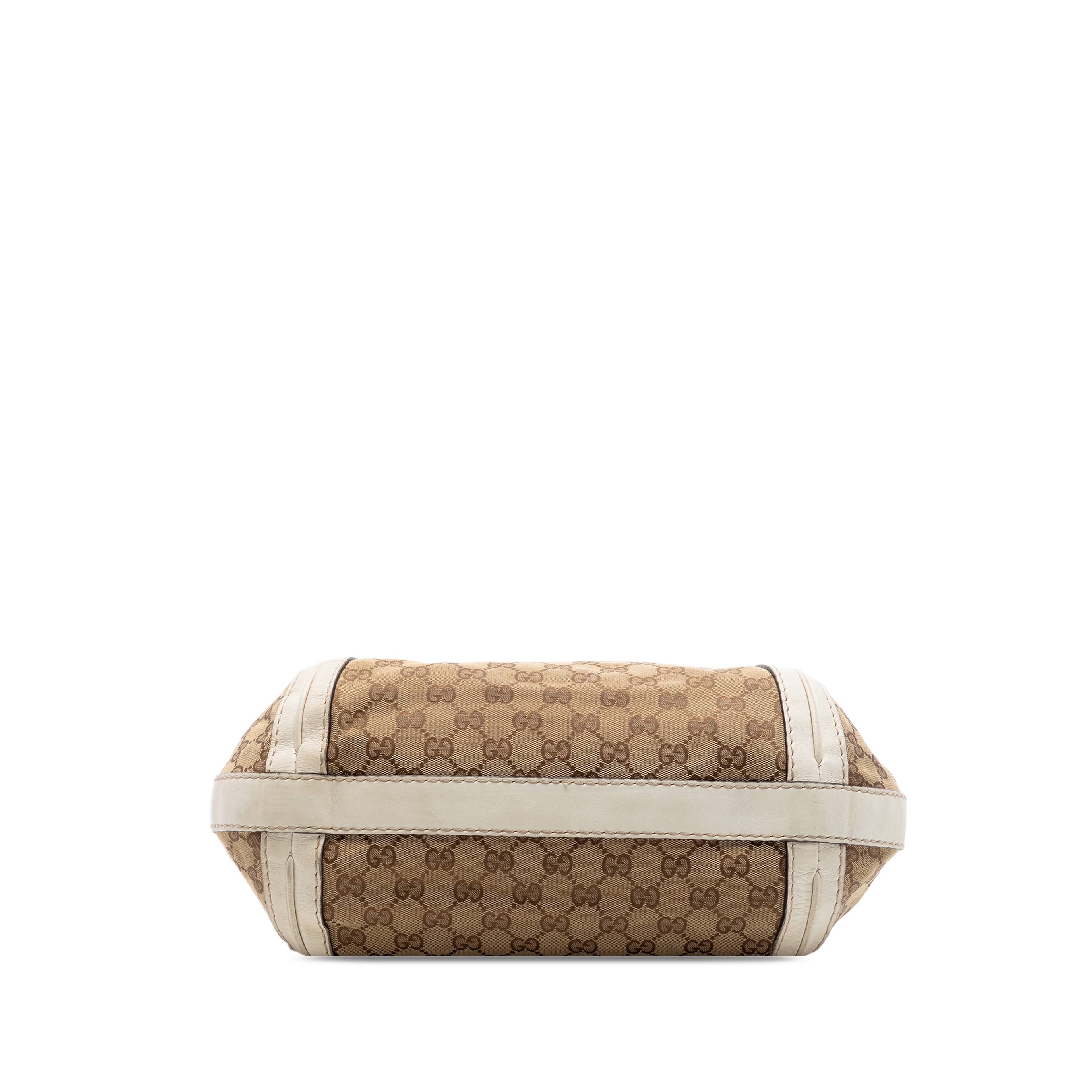 Gucci Medium Gg Canvas Running Satchel, från Luxclusif, i färgen beige. Klicka för att öppna bilden i stort format