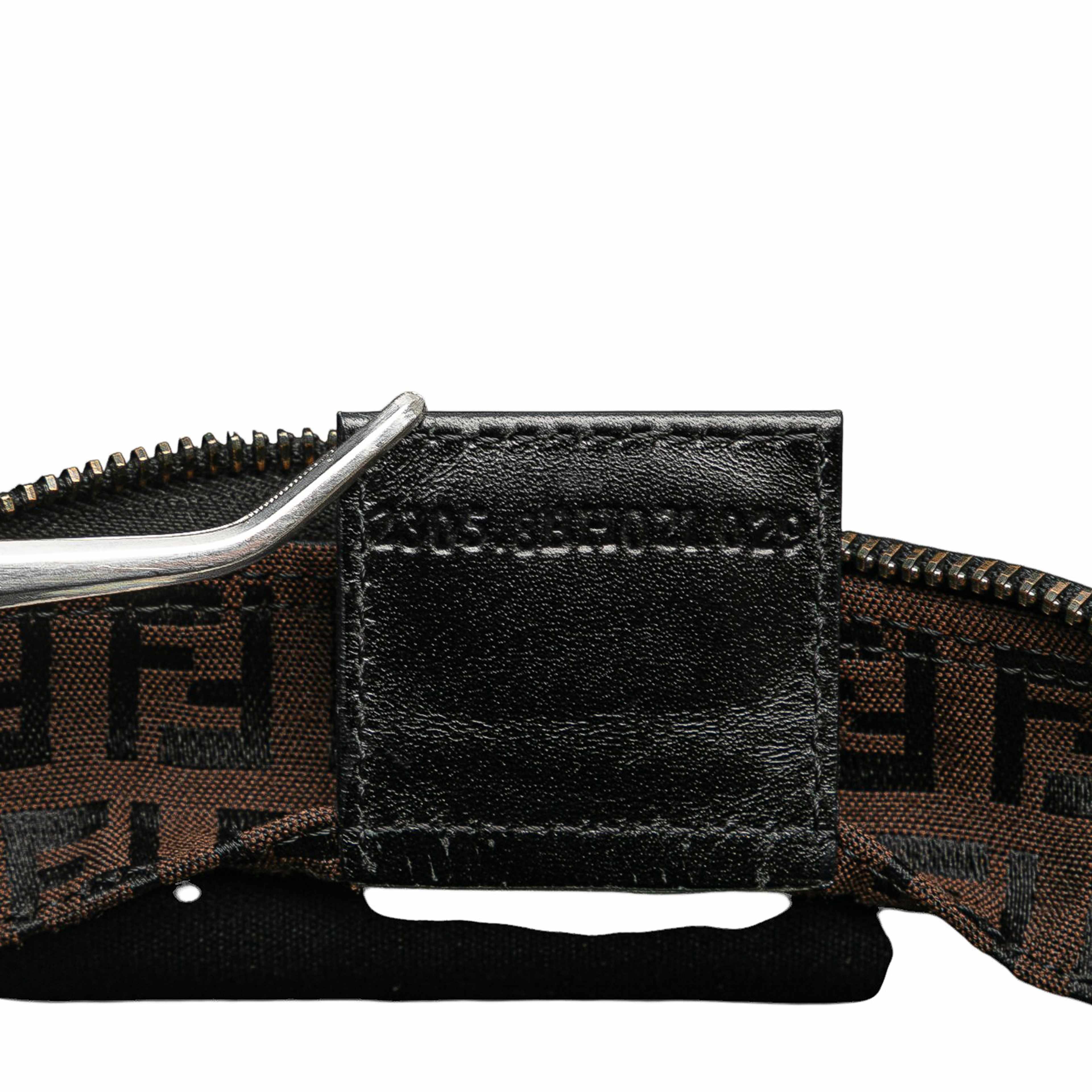 Fendi Zucchino Canvas Tote, från Luxclusif, i färgen brun. Klicka för att öppna bilden i stort format
