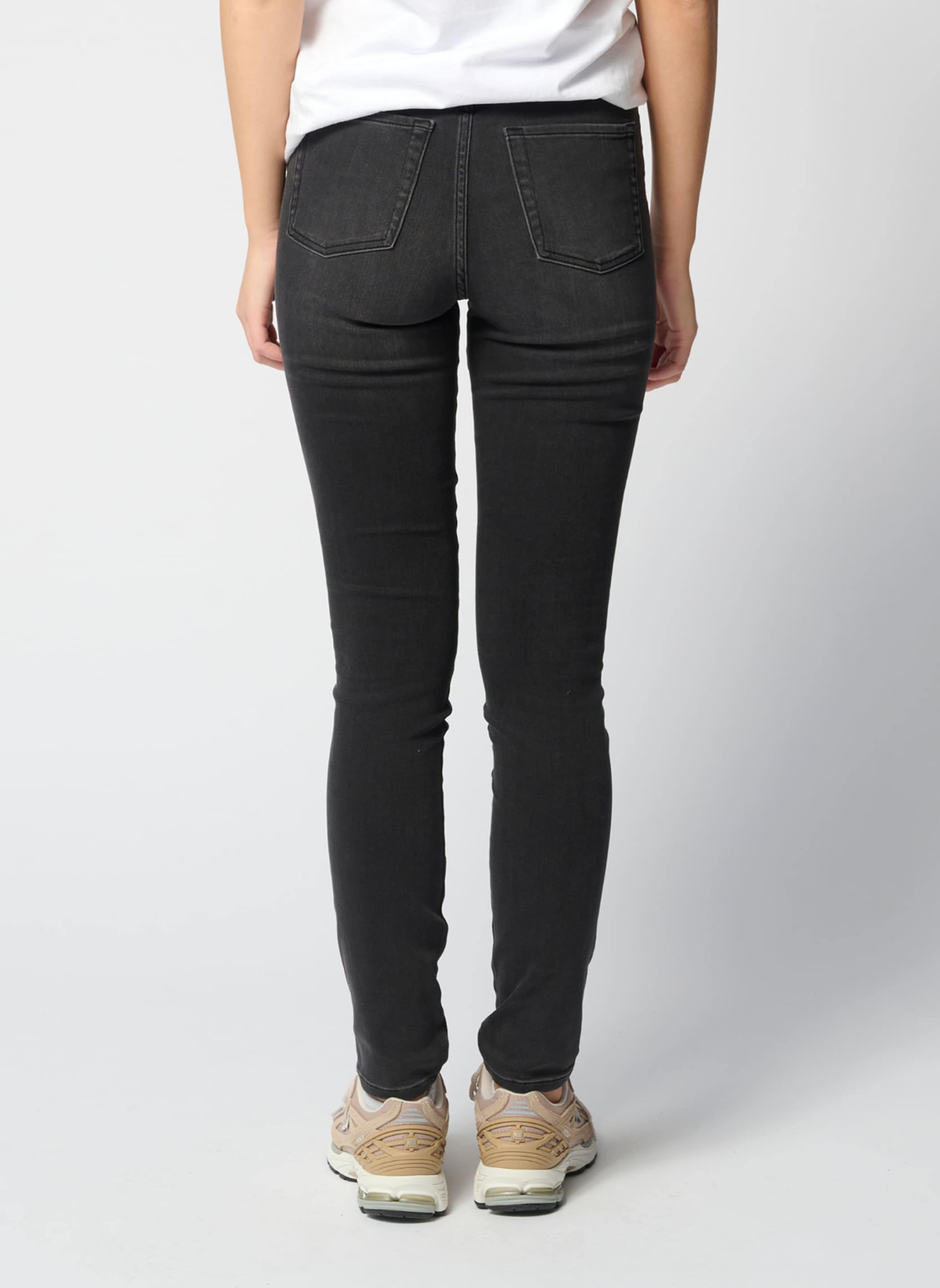 Performance Skinny Jeans