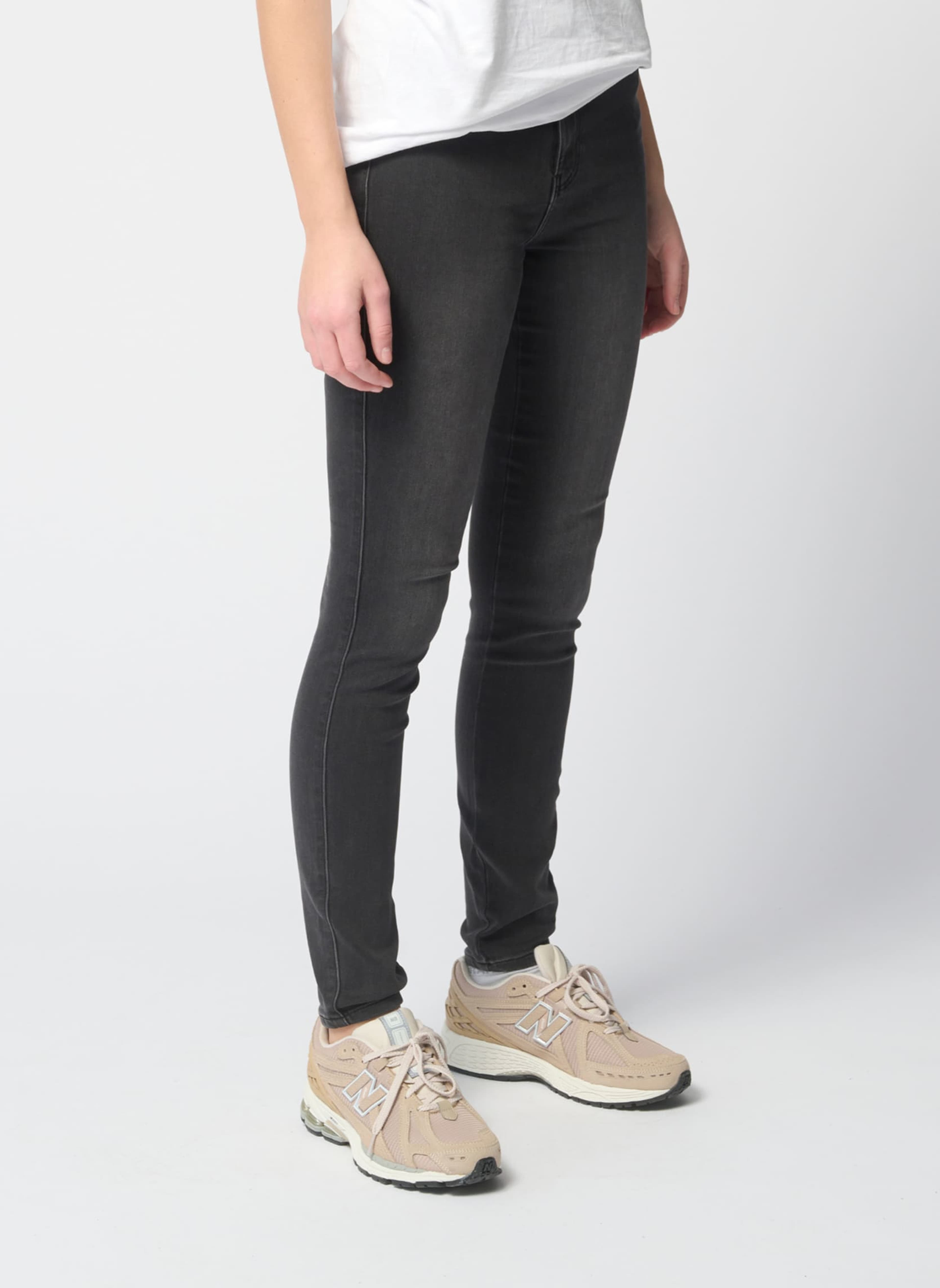 Performance Skinny Jeans