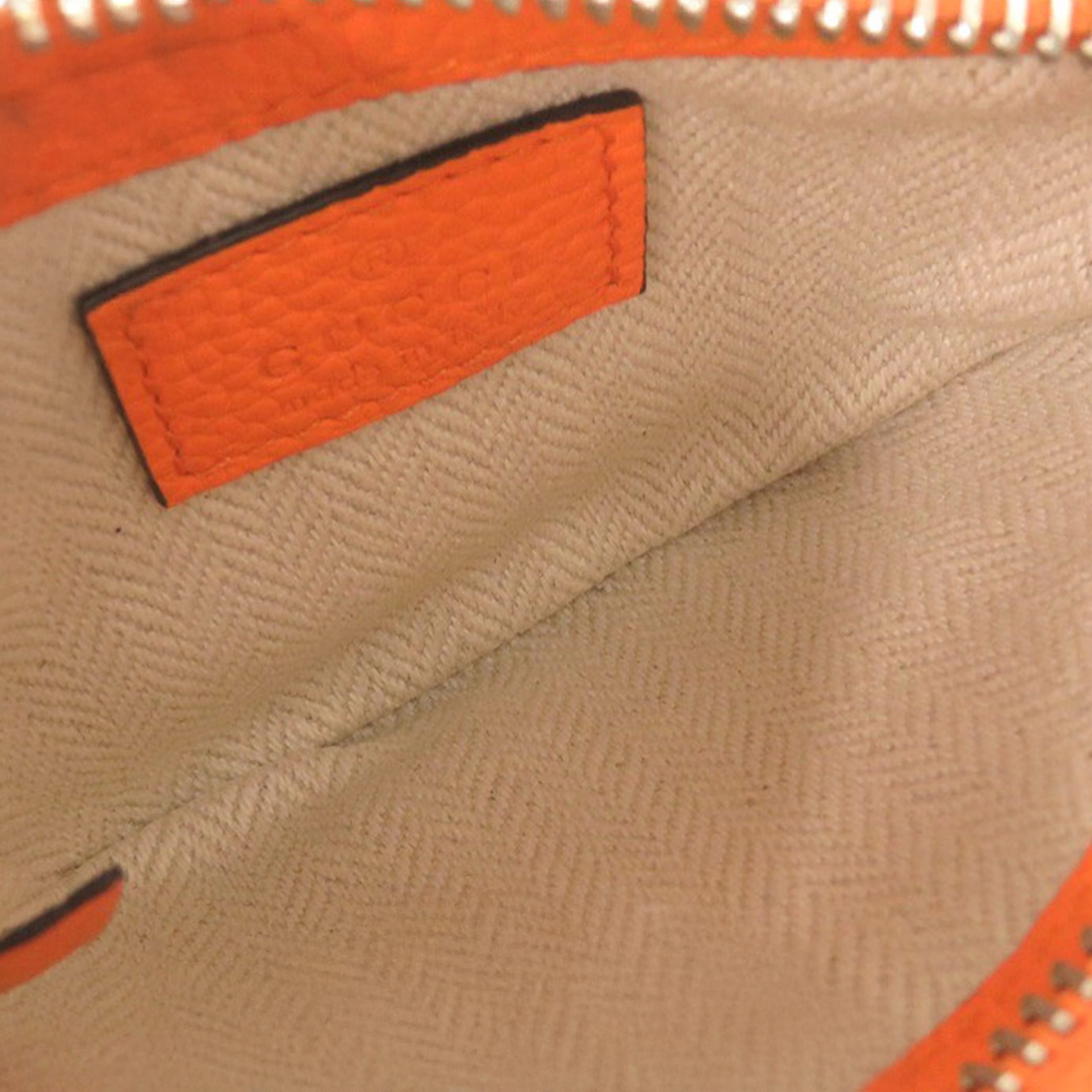 Gucci Micro Mini Calfskin Web B Crossbody, från Luxclusif, i färgen orange. Klicka för att öppna bilden i stort format