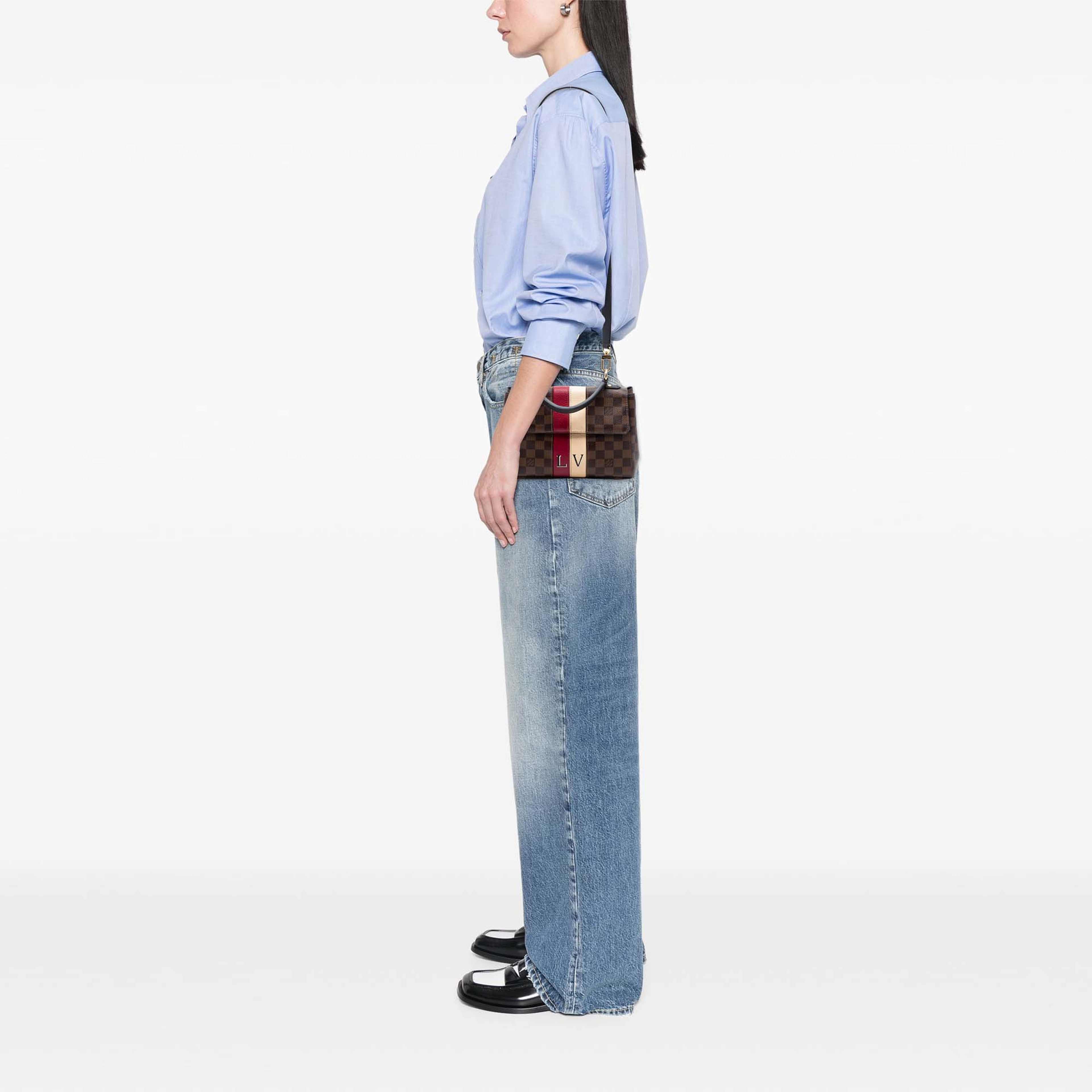 Louis Vuitton Damier Ebene Bond Street Bb, från Luxclusif, i färgen brun. Klicka för att öppna bilden i stort format