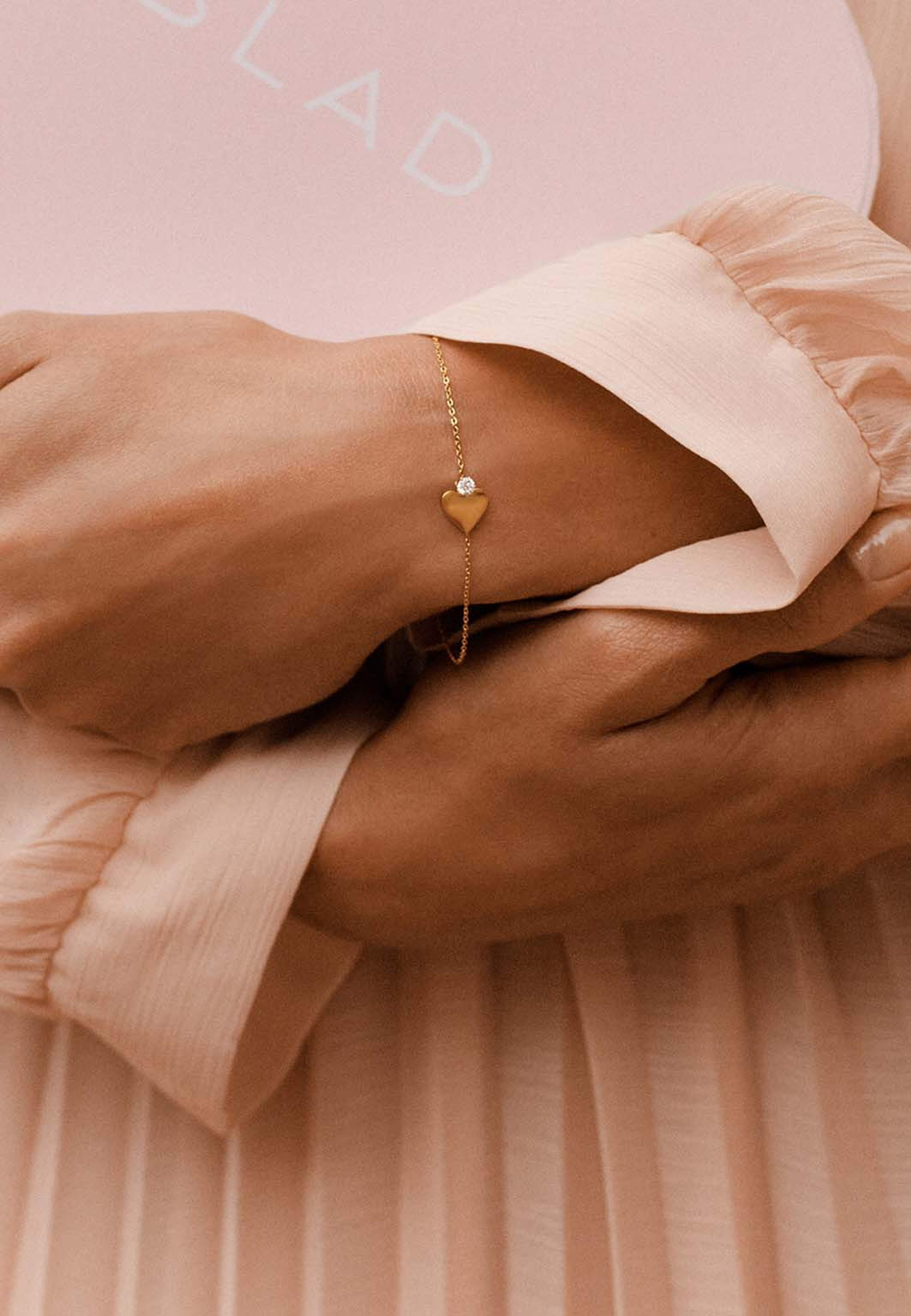 Love Spark Bracelet Gold, från Edblad, i färgen Gold. Klicka för att öppna bilden i stort format