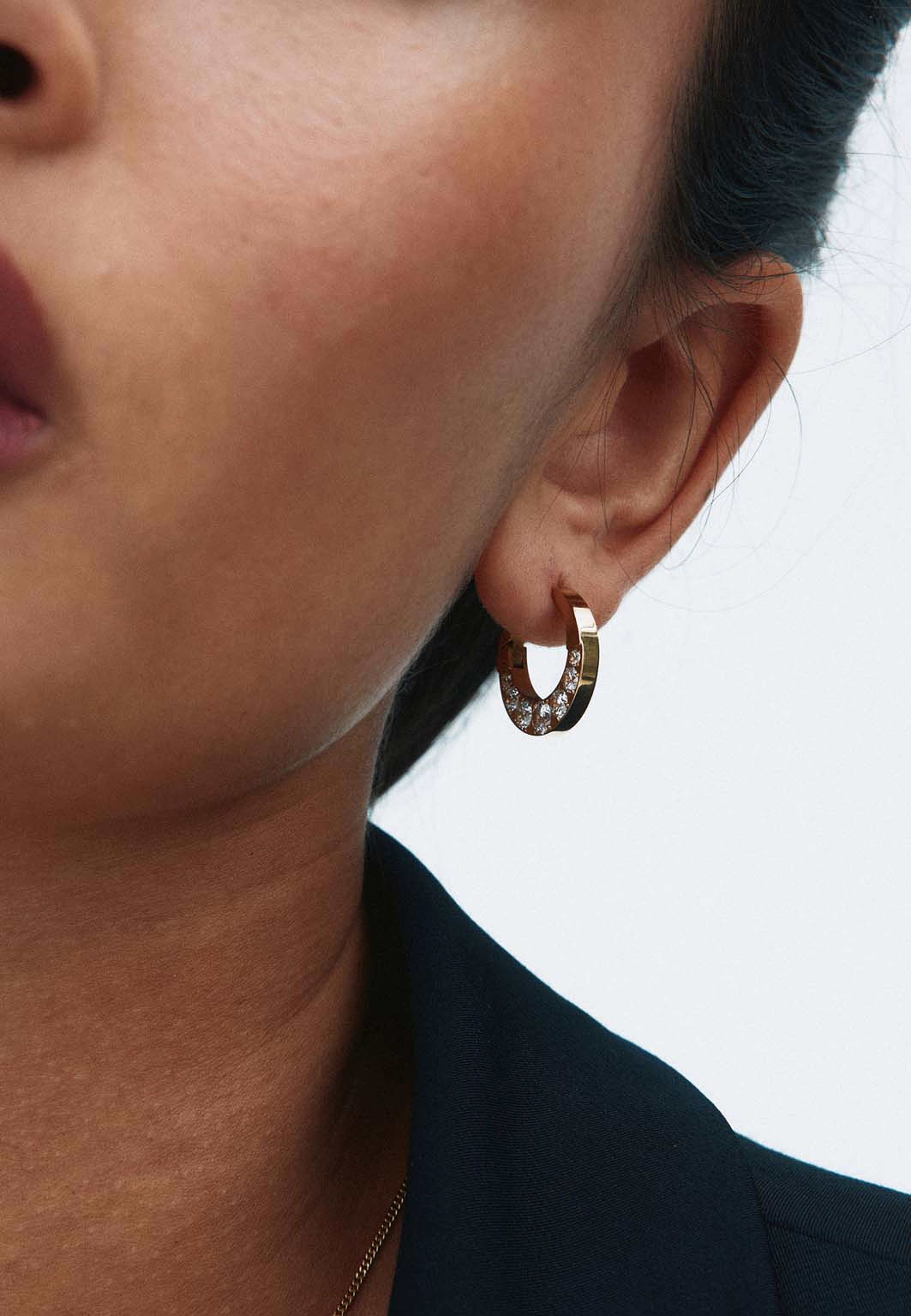 Monarch Hoops L Gold, från Edblad, i färgen Gold. Klicka för att öppna bilden i stort format