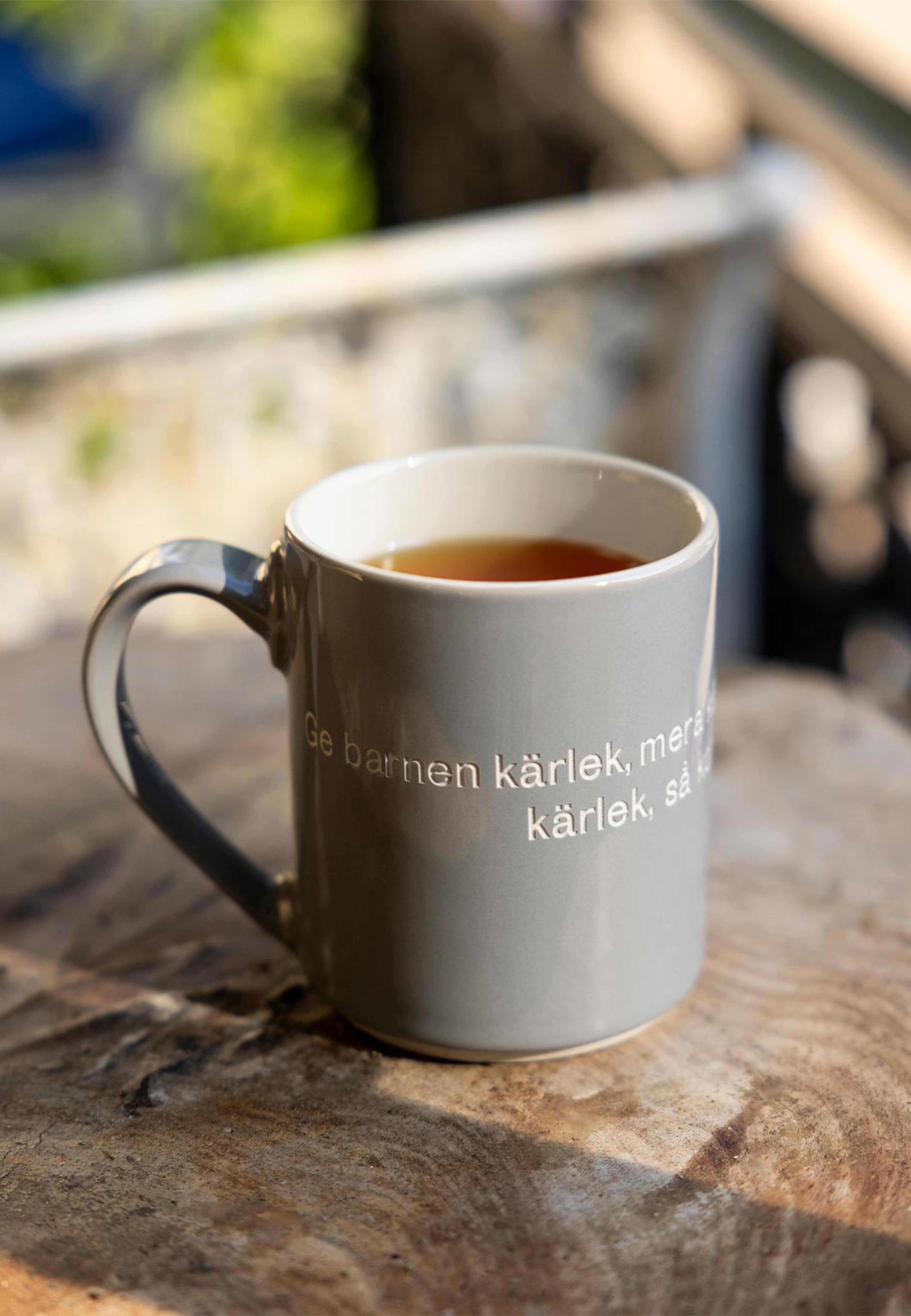Mugg, Ge barnen kärlek