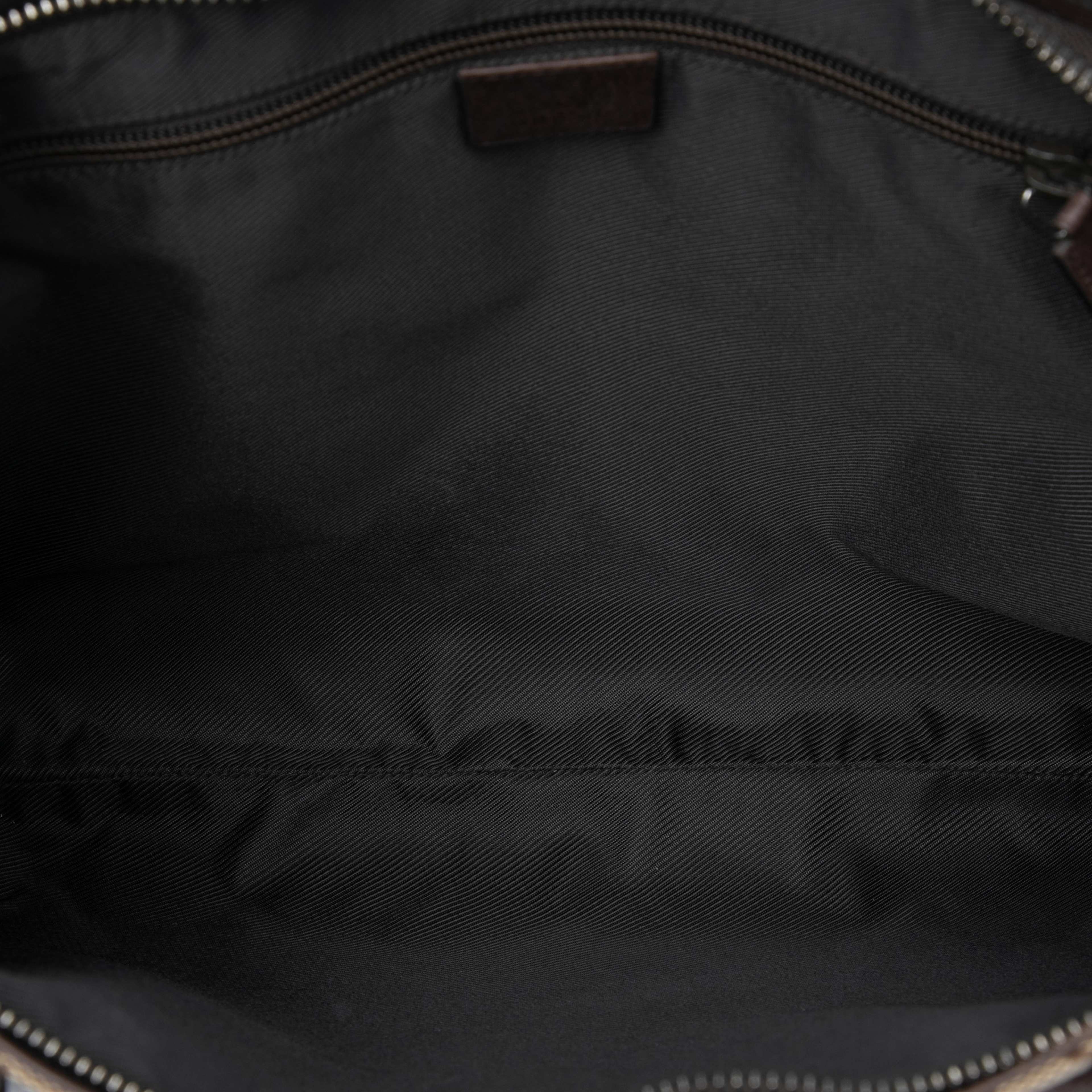 Gucci Gg Canvas Satchel, från Luxclusif, i färgen beige. Klicka för att öppna bilden i stort format