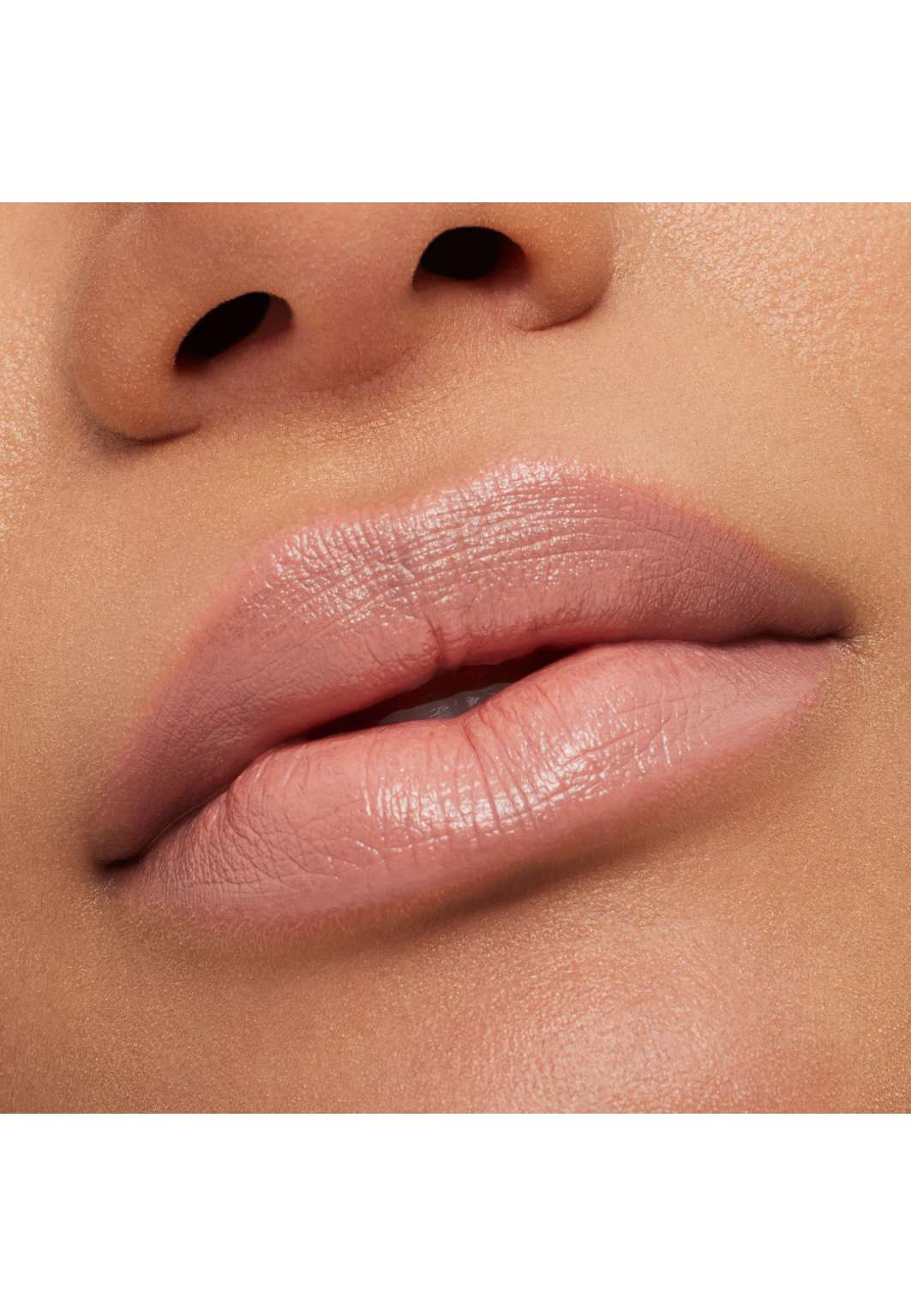 Macximal Sleek Satin Lipstick, från MAC Cosmetics, i färgen Blankety.