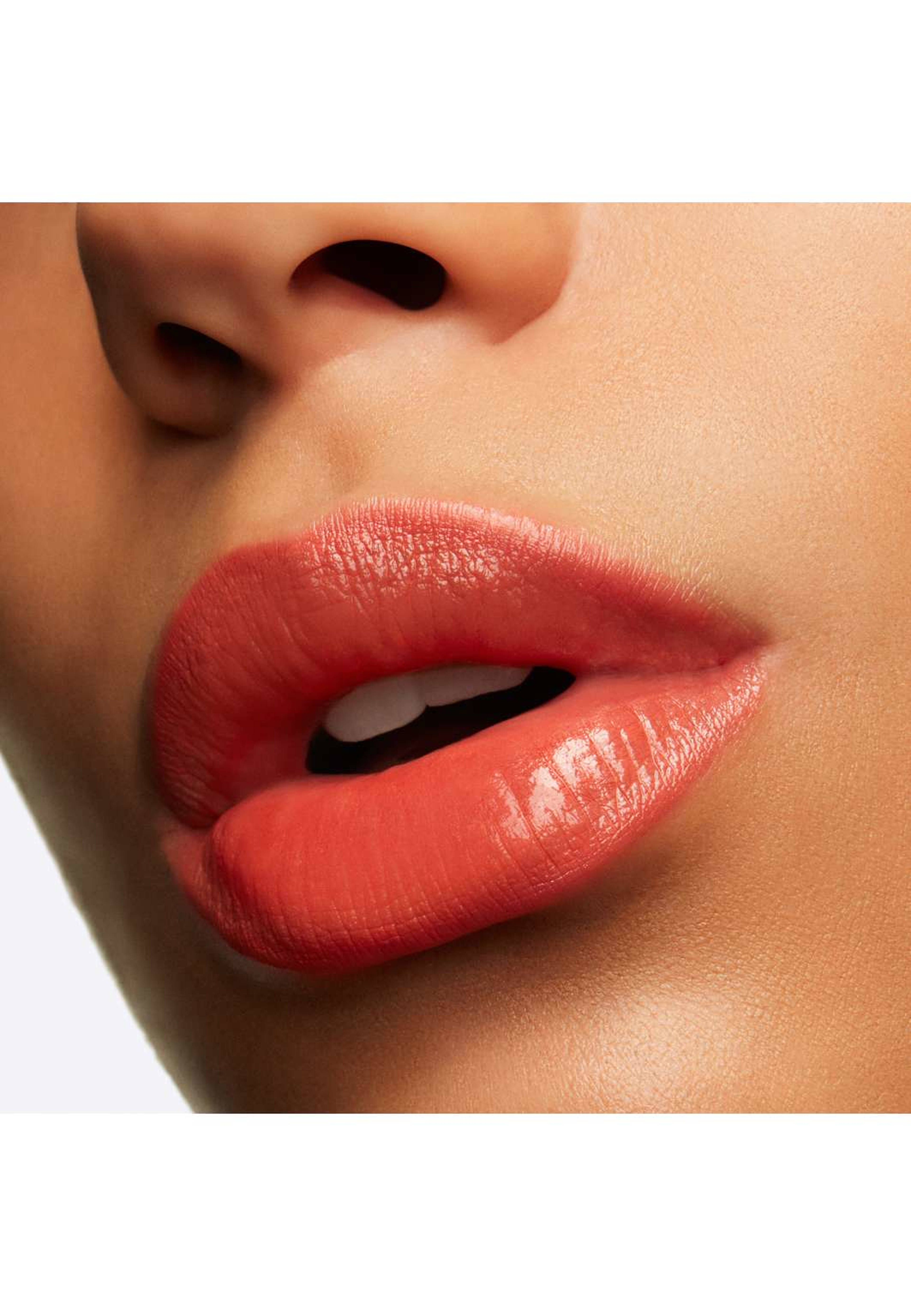 Lustreglass Lipstick