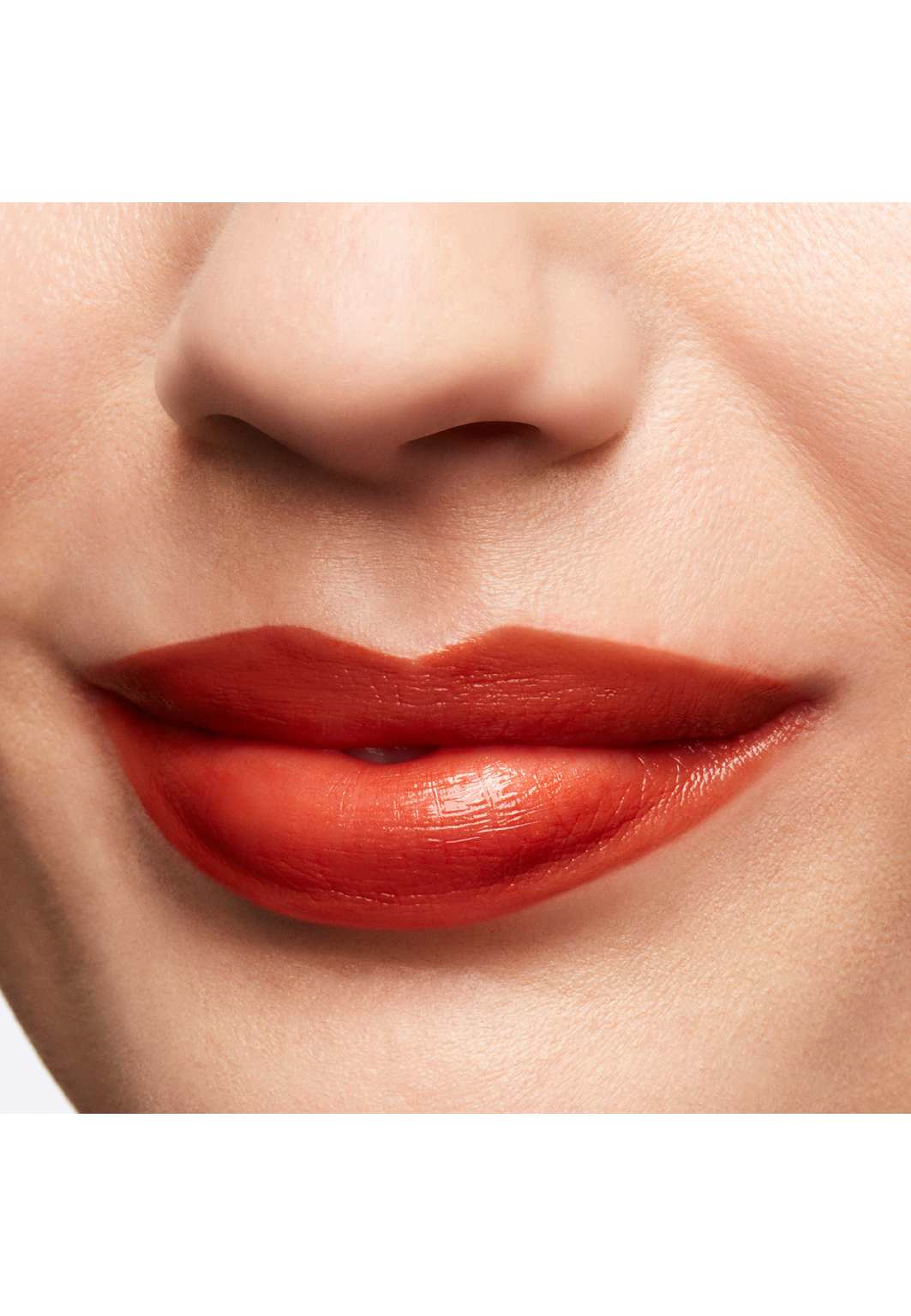 Lustreglass Lipstick